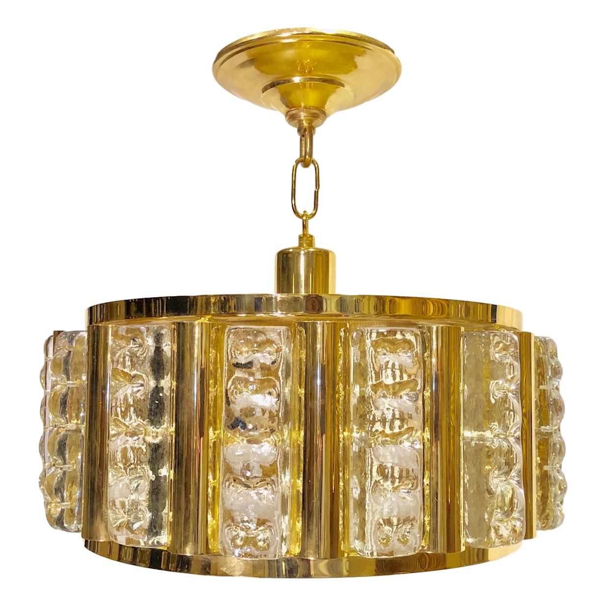 Coppia di lampadari svedesi a semi-flusso In condizioni buone in vendita a New York, NY