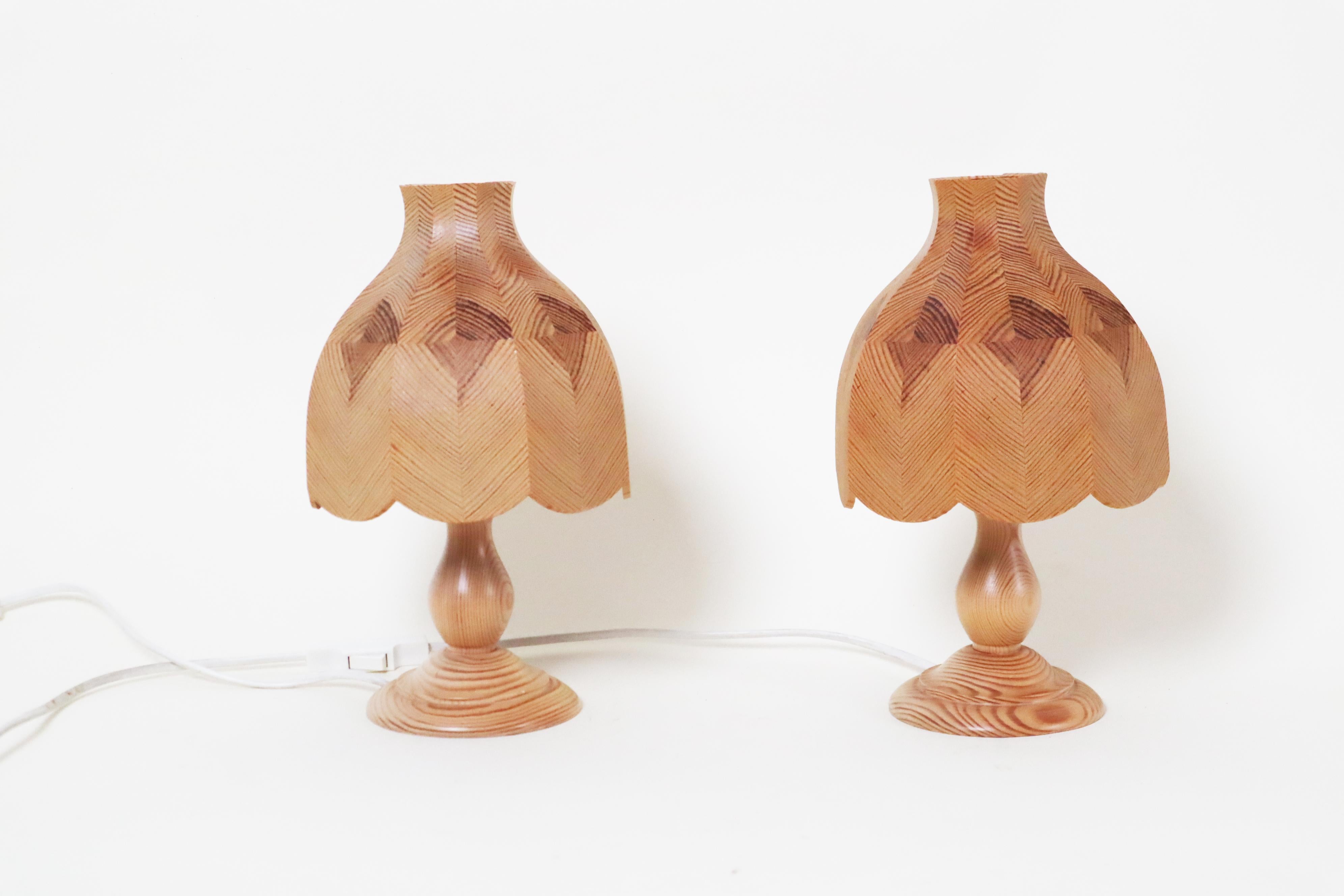 Swedish Set Of Designer Table Lamps Made of Pinewood For Sale 5