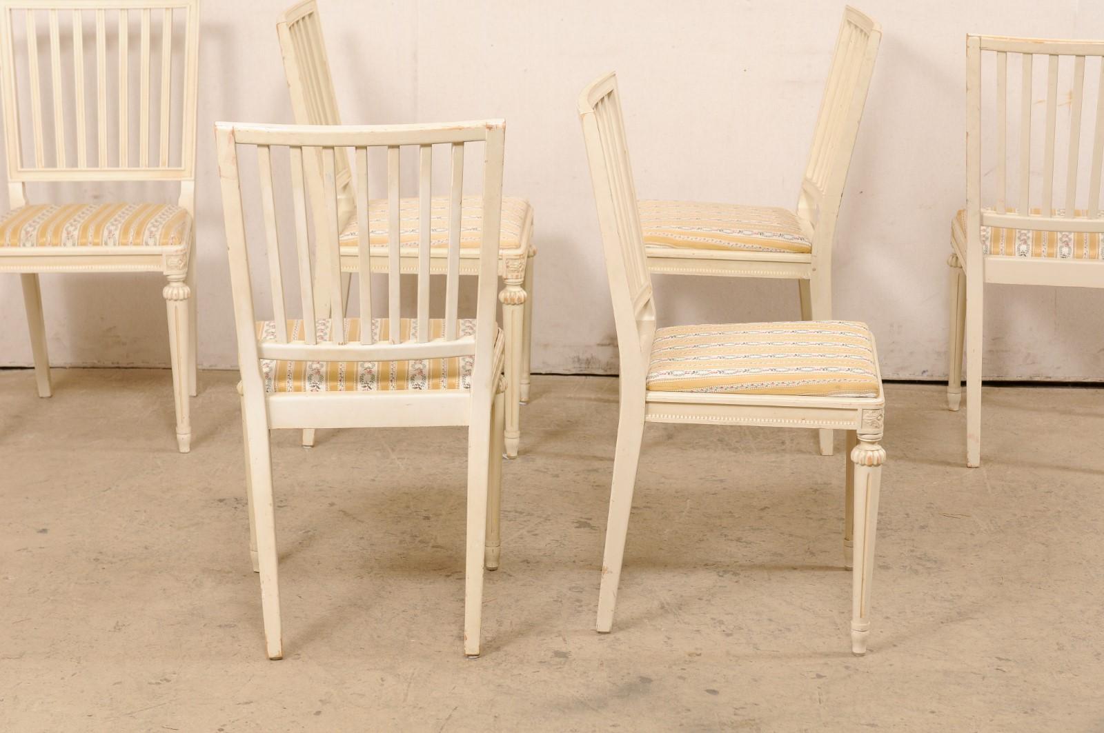 Swedish Set of Six Carved-Wood Side Chairs with Upholstered Seats, Cream Finish For Sale 1