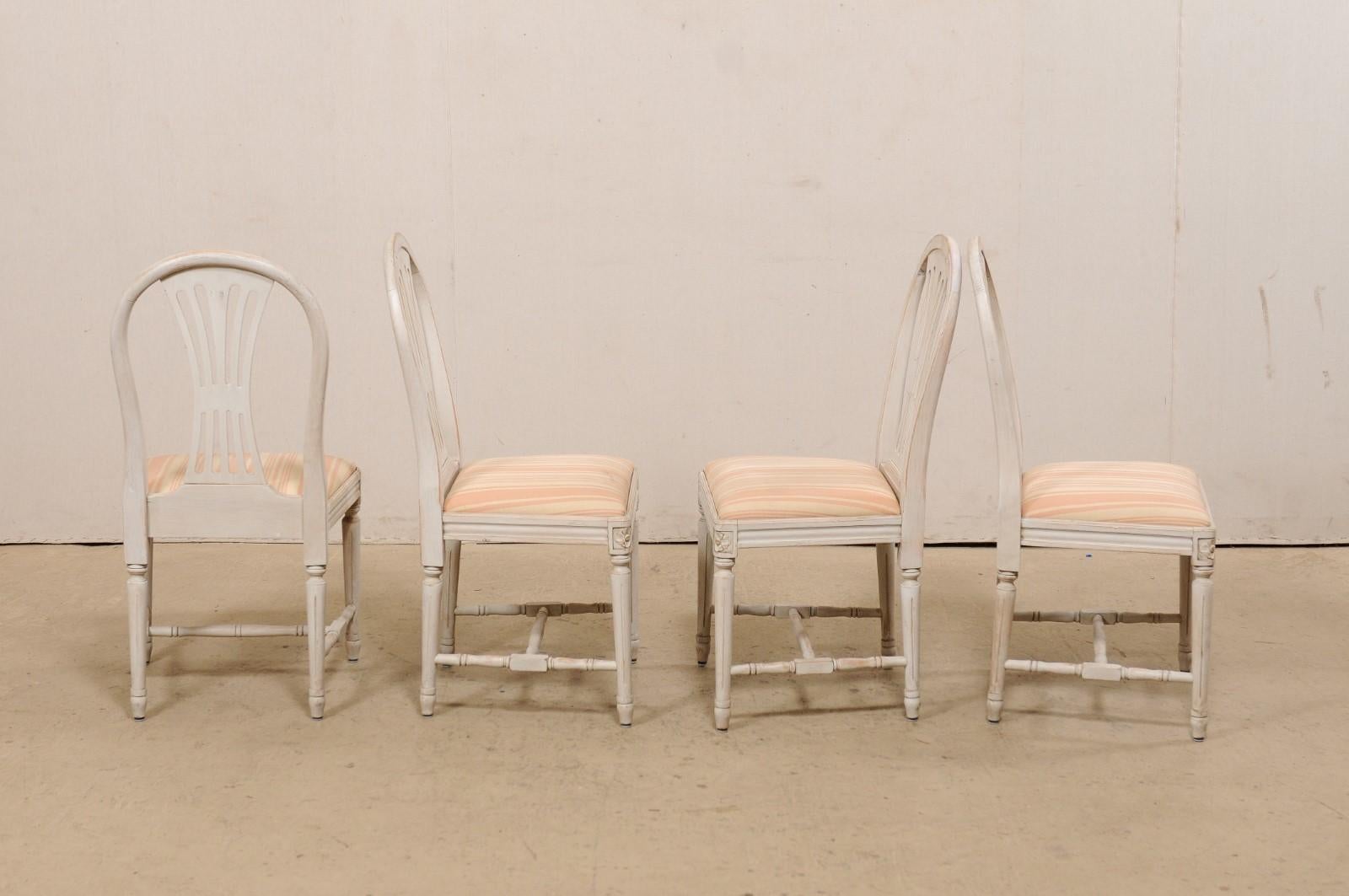 Swedish Set of Six Vintage Side Chairs w/ Pierce-Carved Back Splats For Sale 6