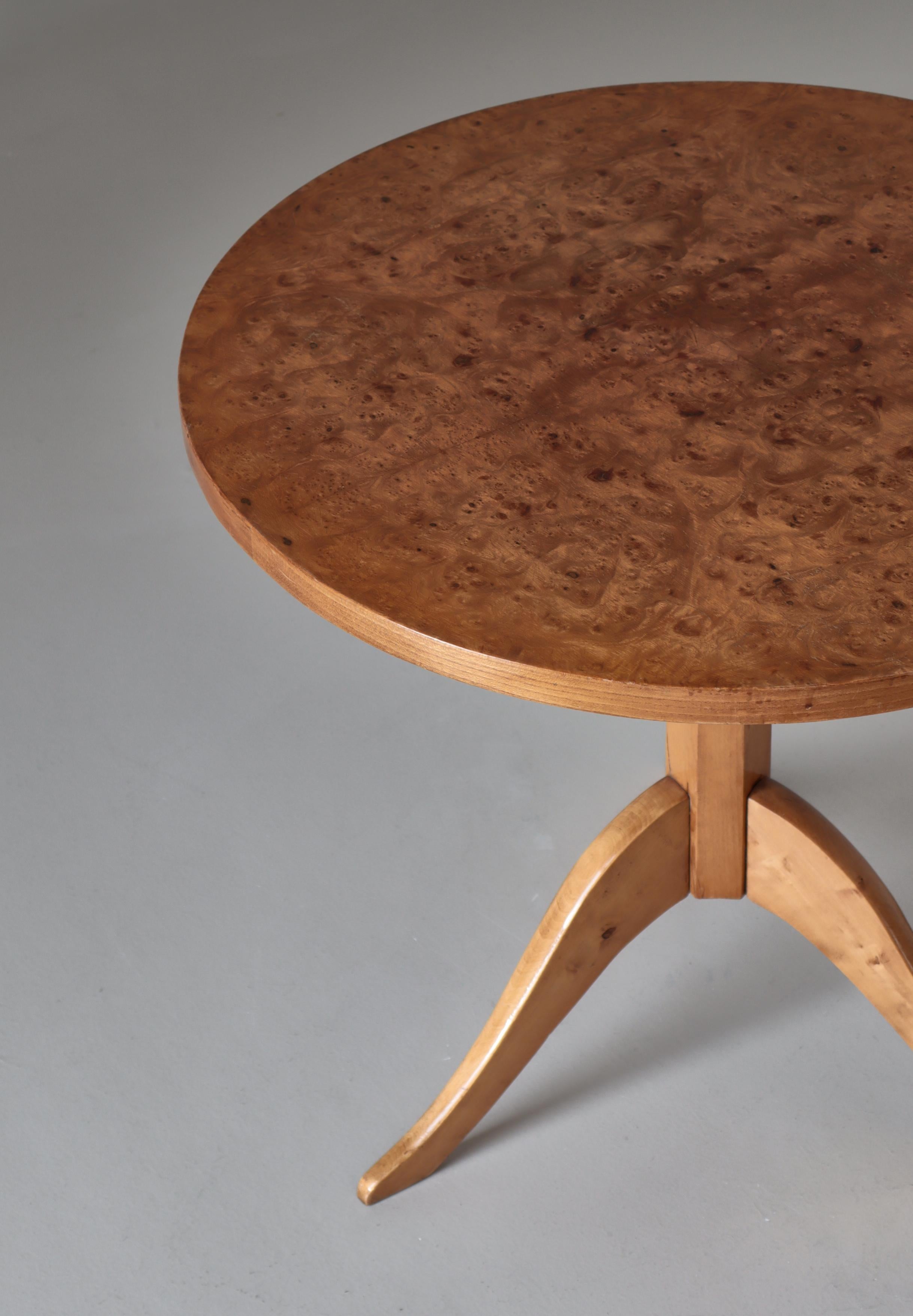 Swedish Side Table by Bertil Söderberg in Burl Wood, Svensk Hemslöjd, 1930s 3