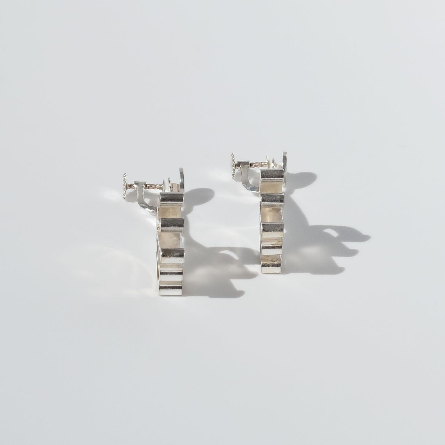 Swedish Silver Earrings Made by Master Sigurd Persson Year, 1956 In Good Condition For Sale In Stockholm, SE