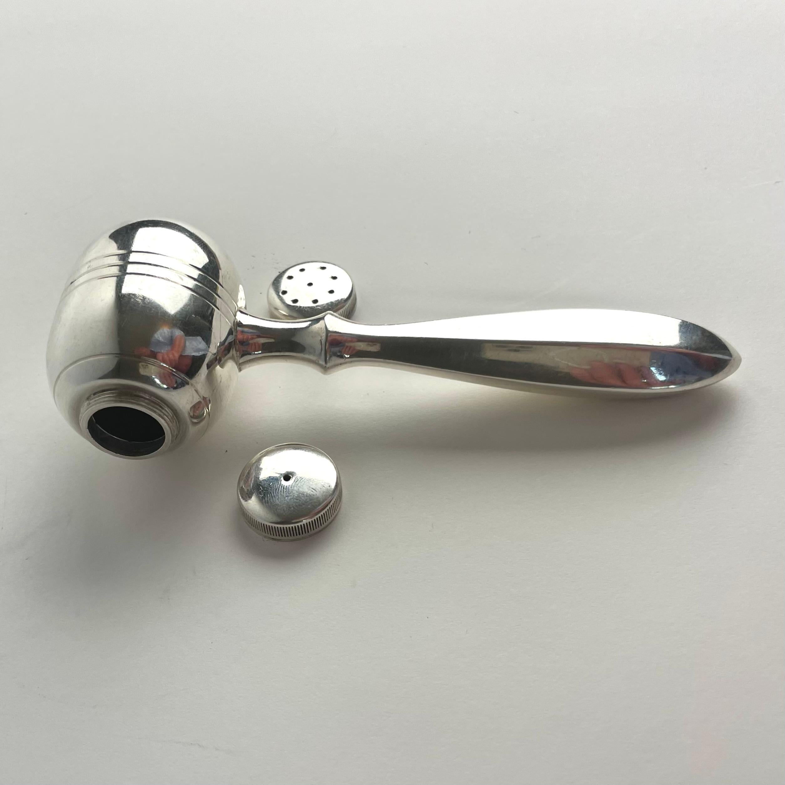 Shakers svedese in argento a forma di gavetta, anni '20-'30 in vendita 7