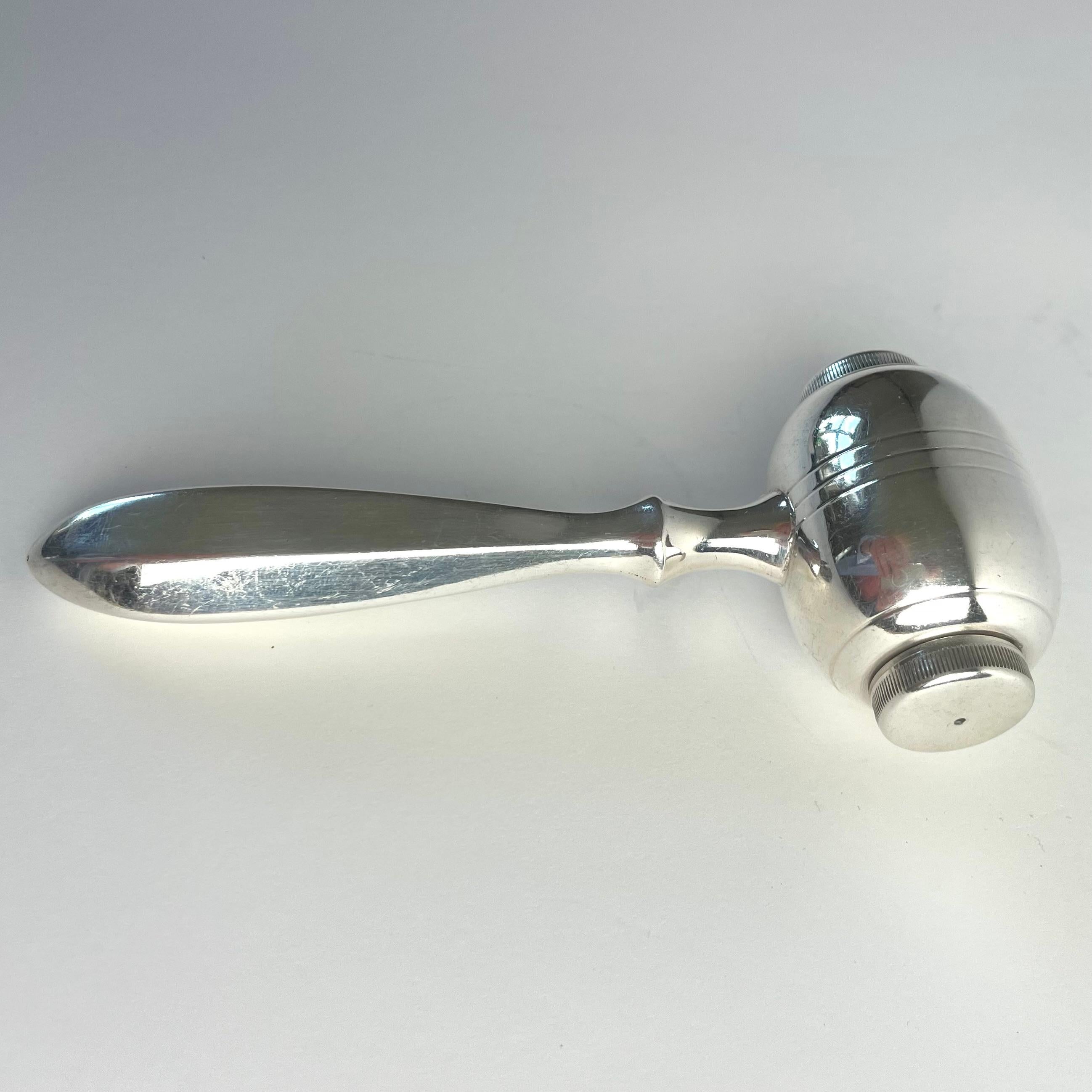 Inizio XX secolo Shakers svedese in argento a forma di gavetta, anni '20-'30 in vendita