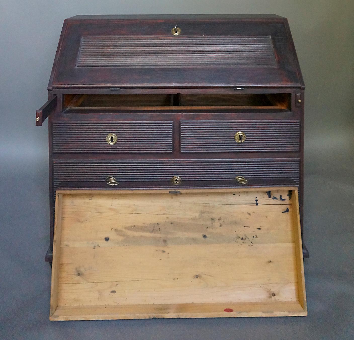Swedish Slant-Front Writing Desk In Good Condition In Great Barrington, MA