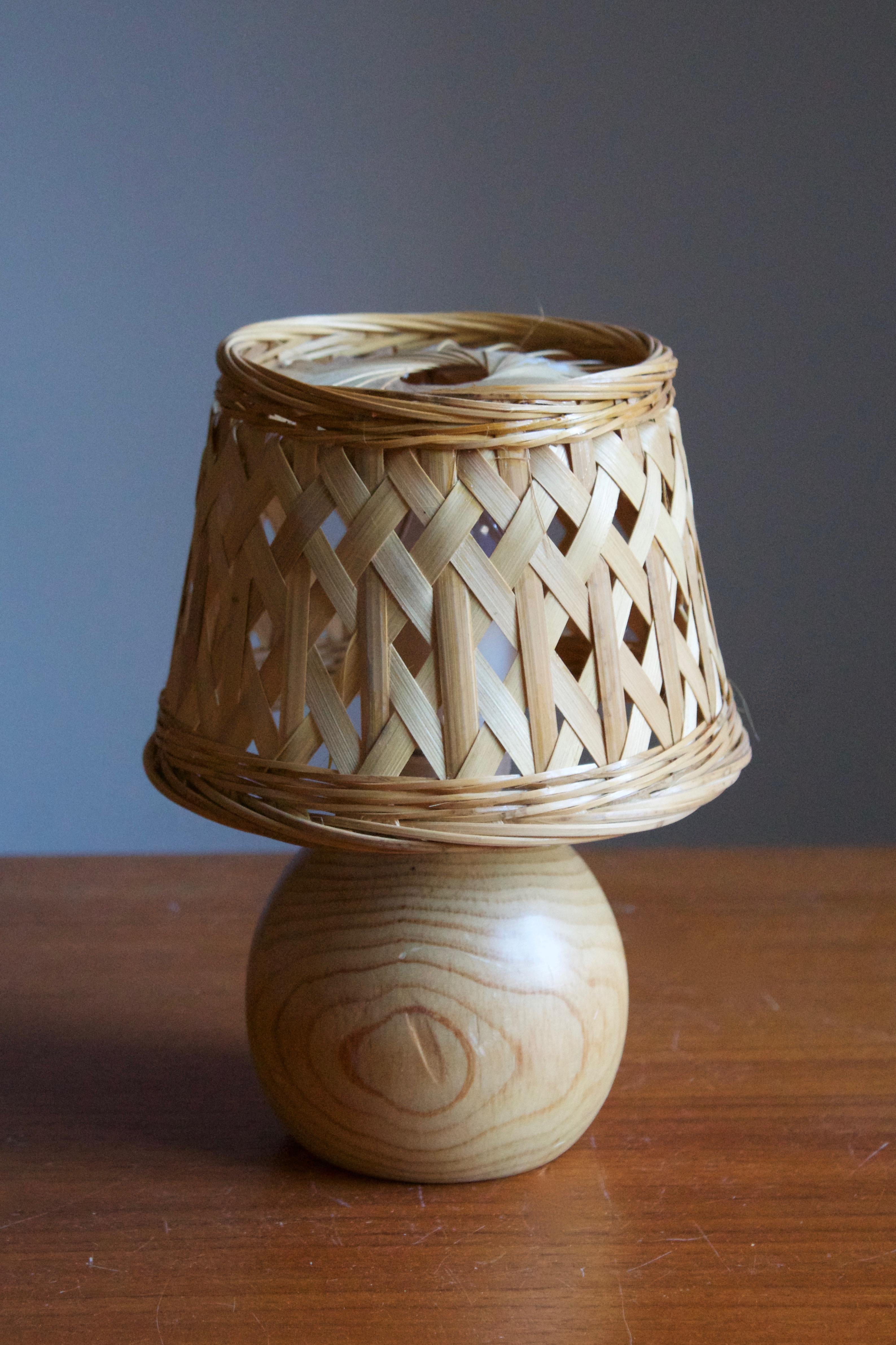 small rattan table lamp