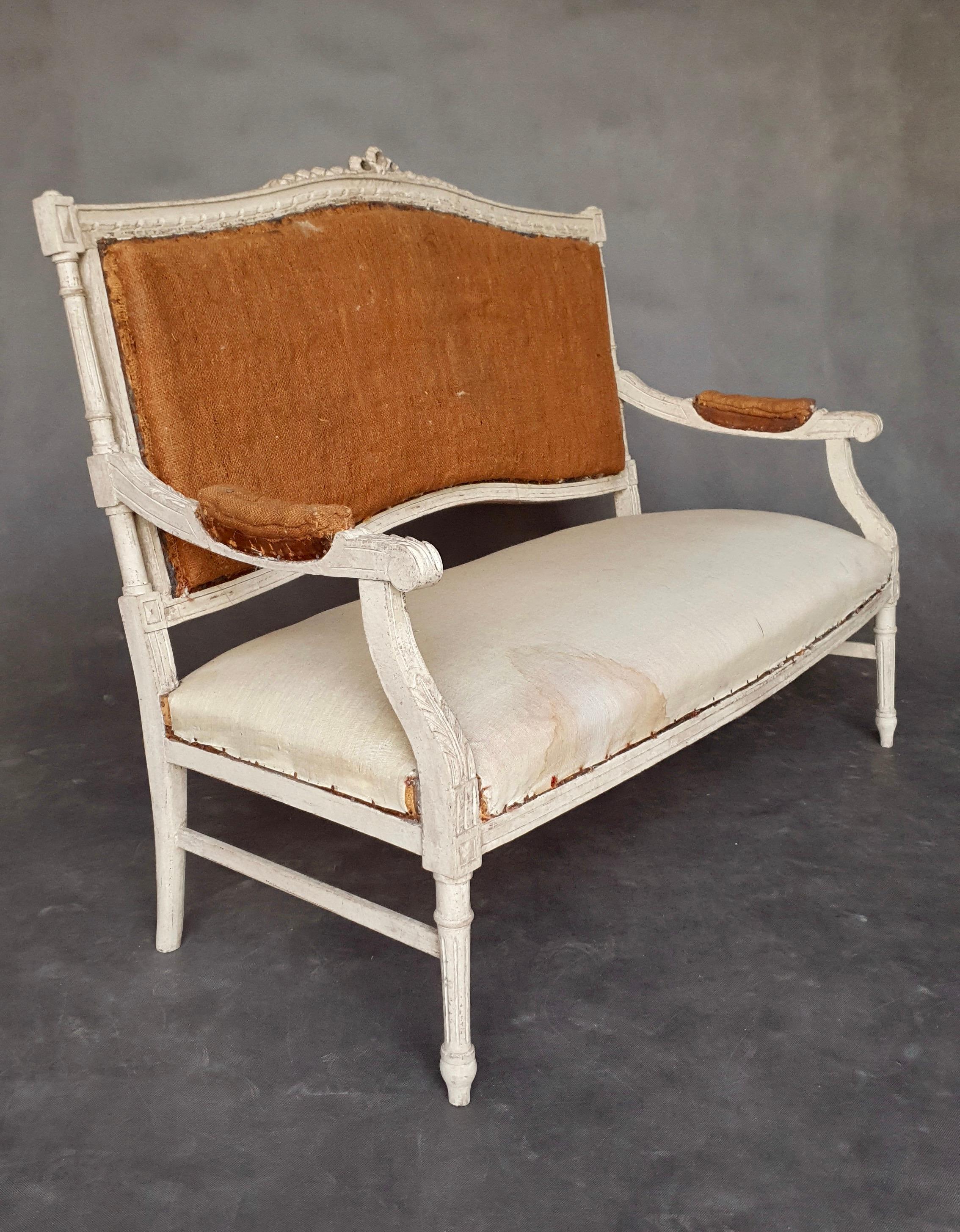 Swedish Sofa in the Gustavian Style, Late 19th Century For Sale 1