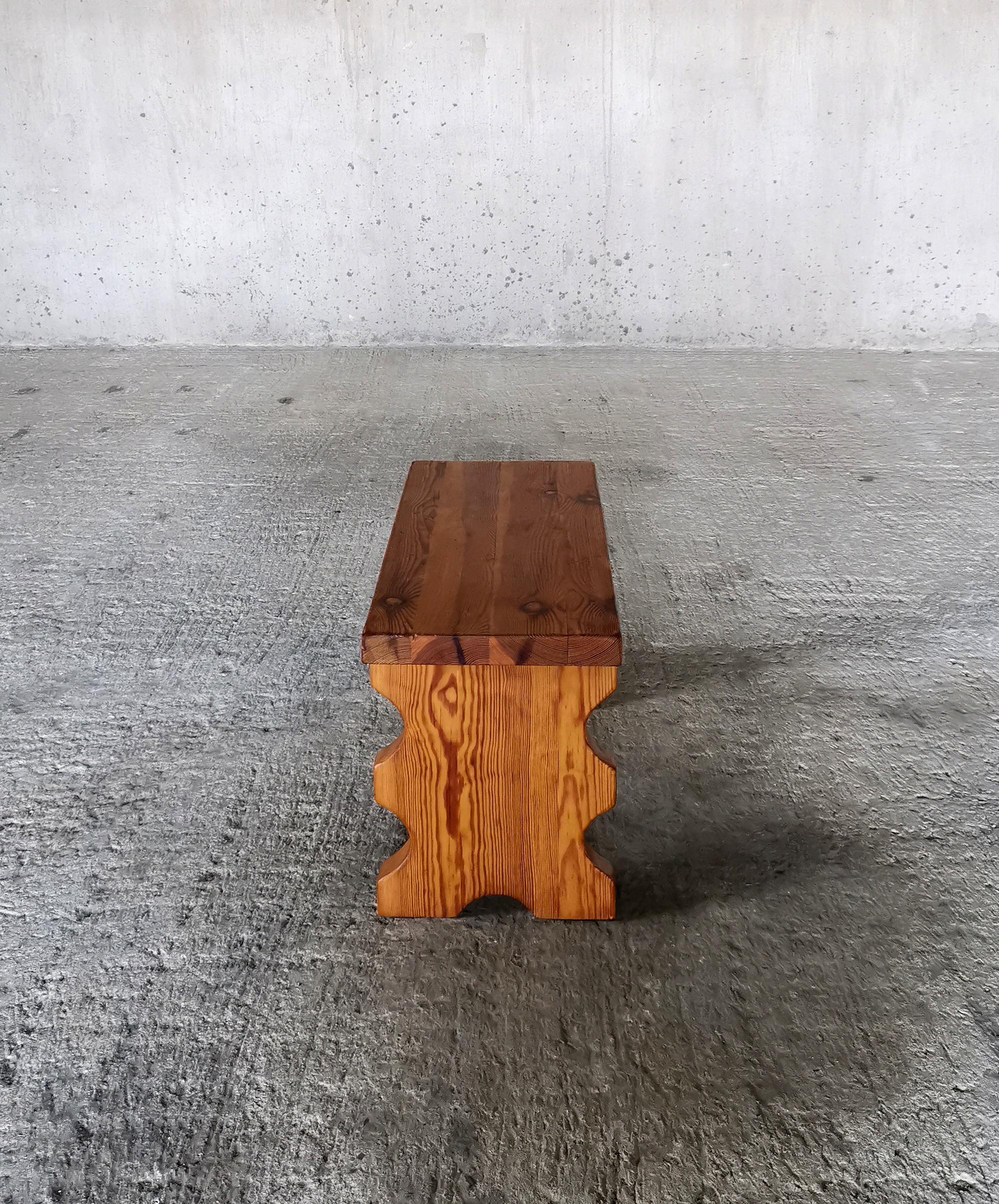 Pine Swedish solid pine stool/sidetable with Jean Royère like waves, Sweden 1976