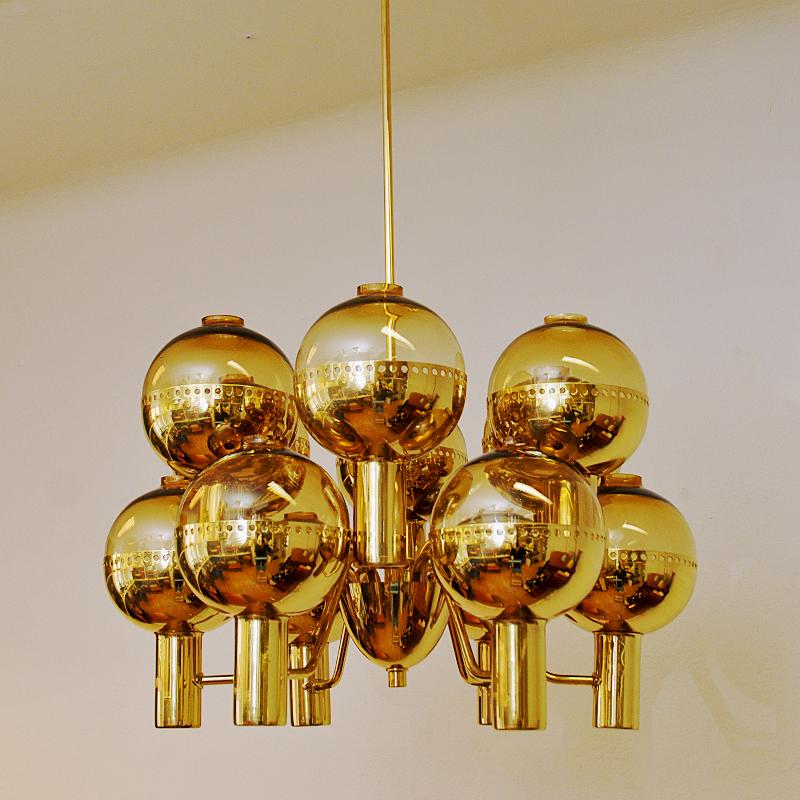 Swedish Special Edition Patricia T372/12 Chandelier by Hans-Agne Jakobsson 1950s For Sale 1