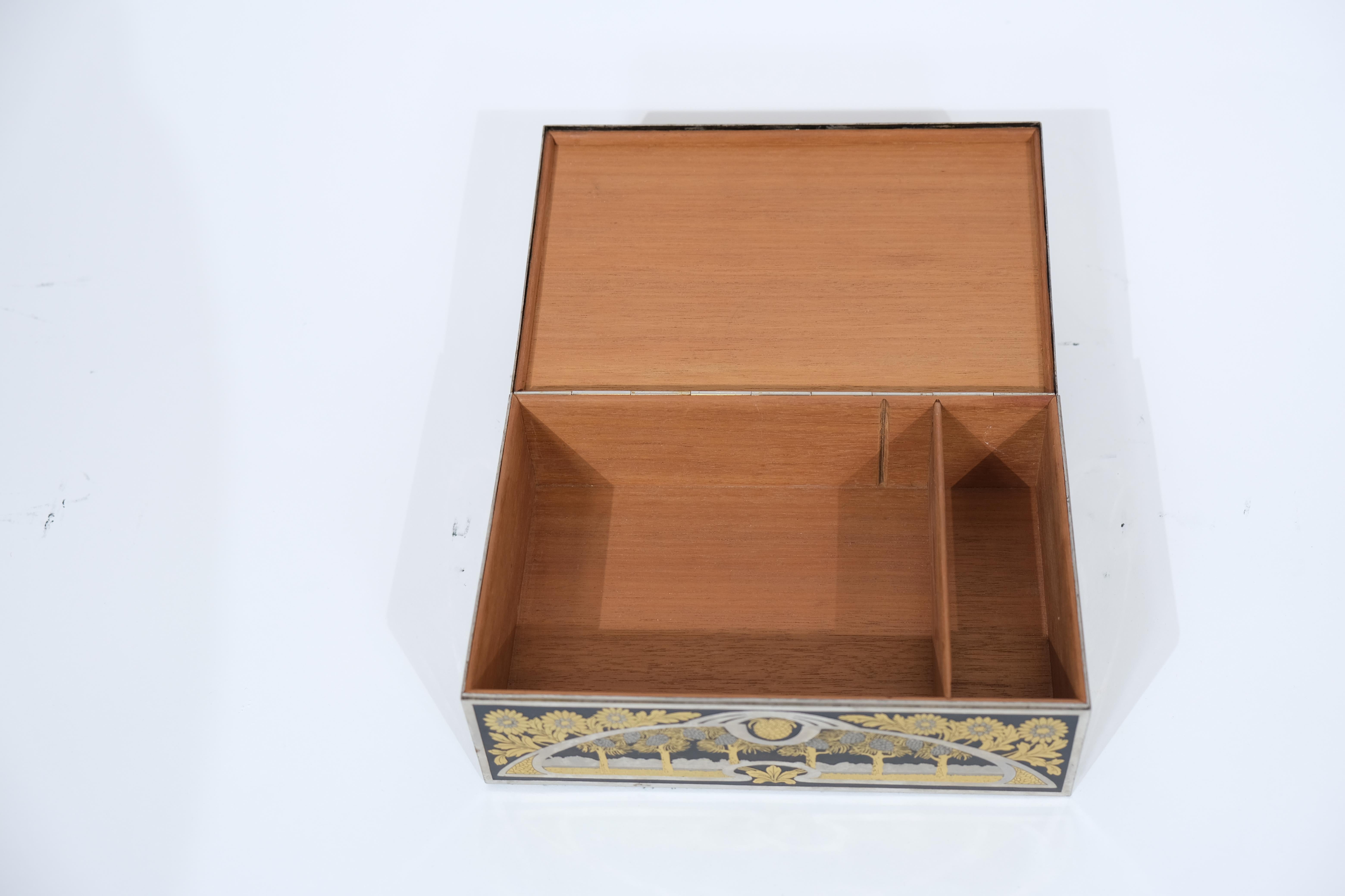 Swedish Steelbox with Gilt and Blushed Engravings For Sale 9