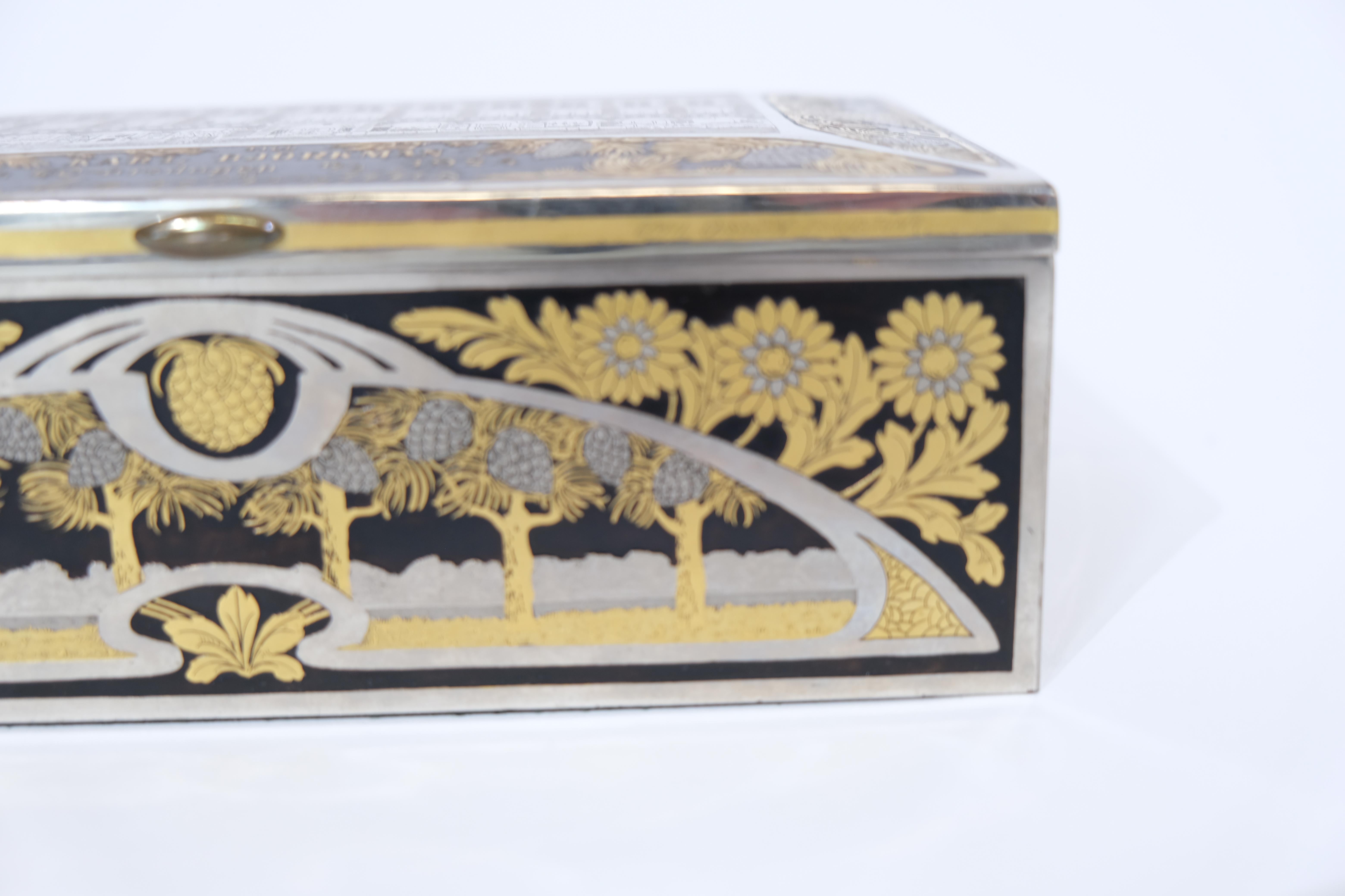 Swedish Steelbox with Gilt and Blushed Engravings For Sale 1