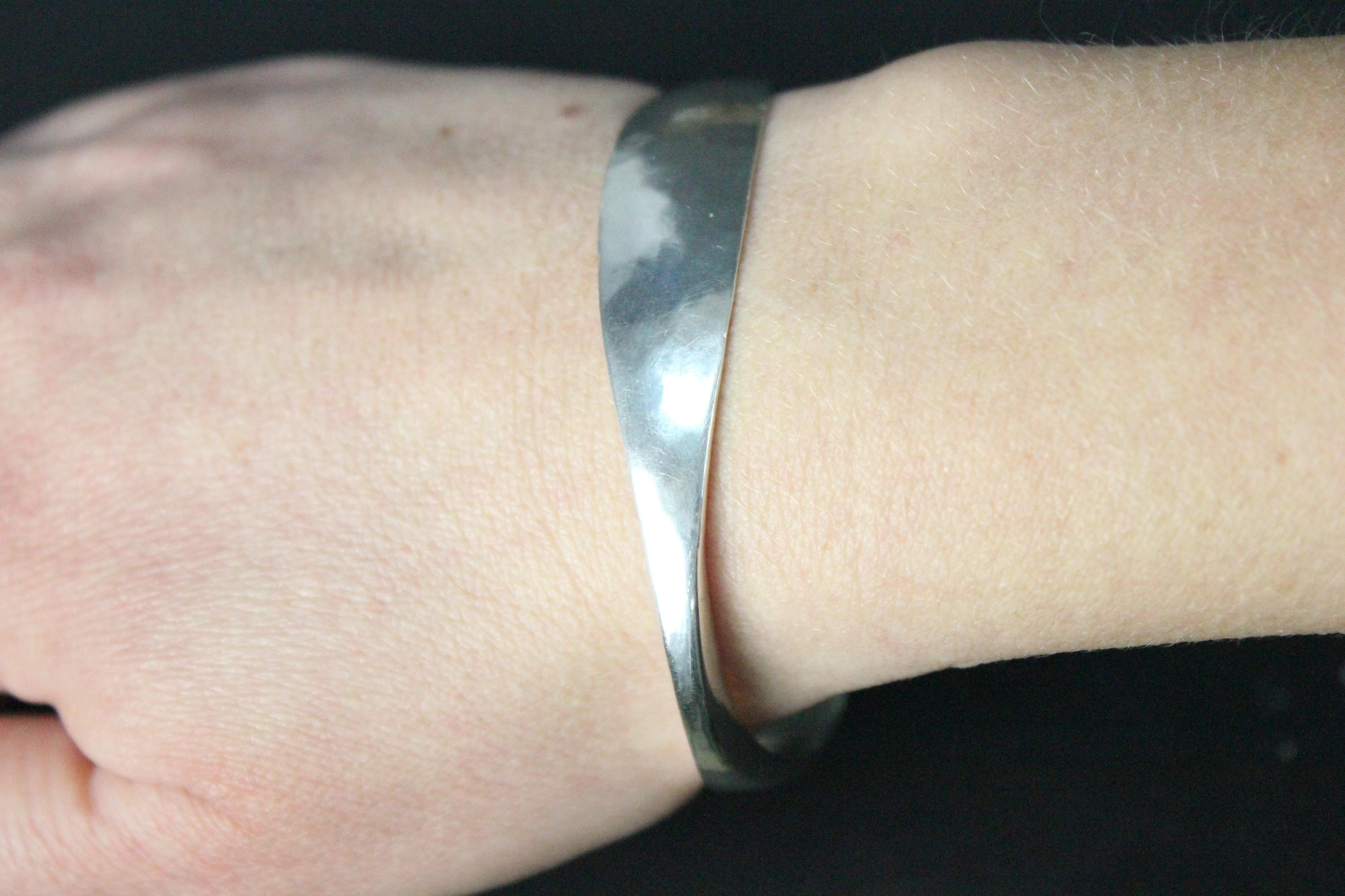 Swedish Sterling Silver Bangle by Olov Barve 1970s Bracelet For Sale 5