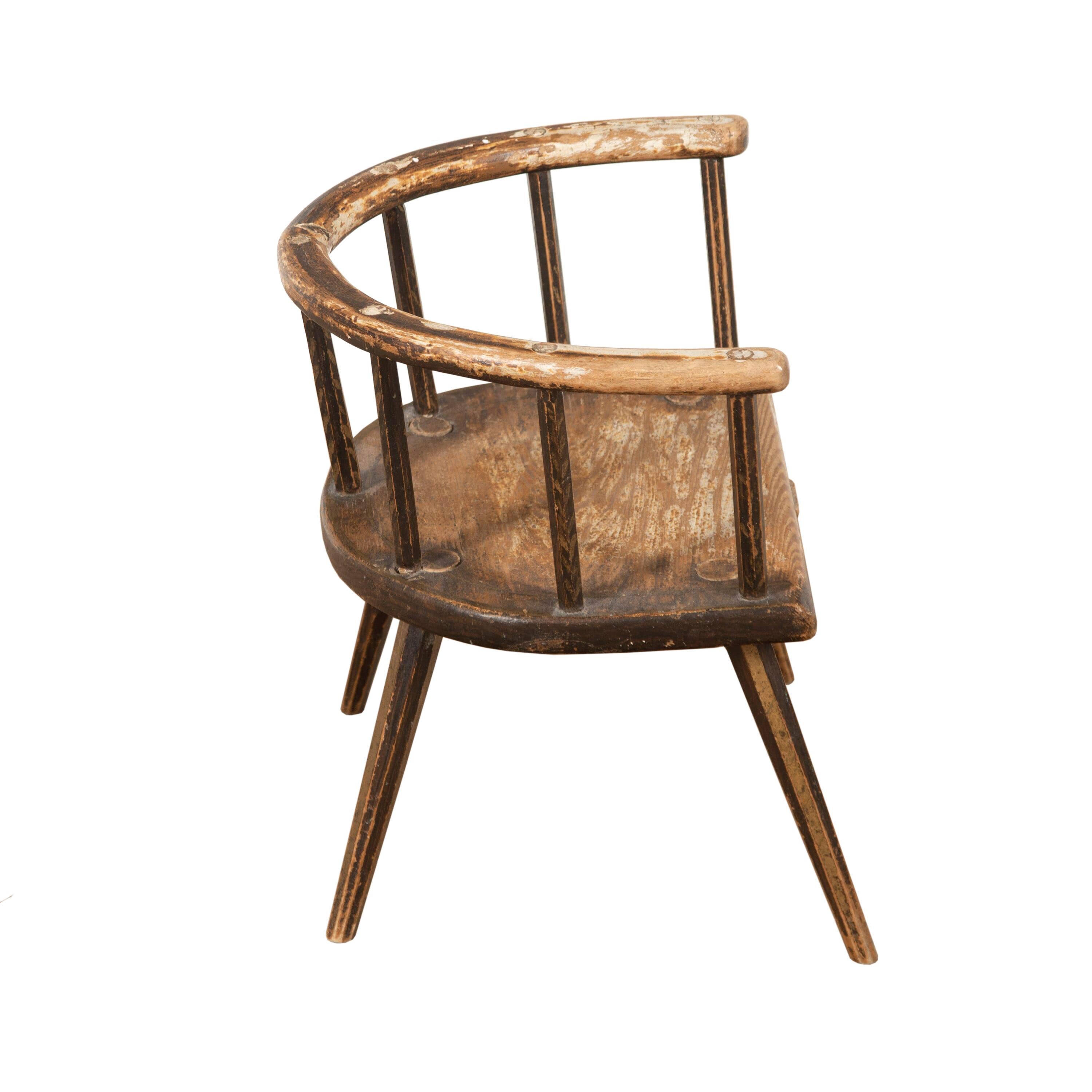 Swedish Stick Back Childs Chair In Good Condition For Sale In Tetbury, Gloucestershire