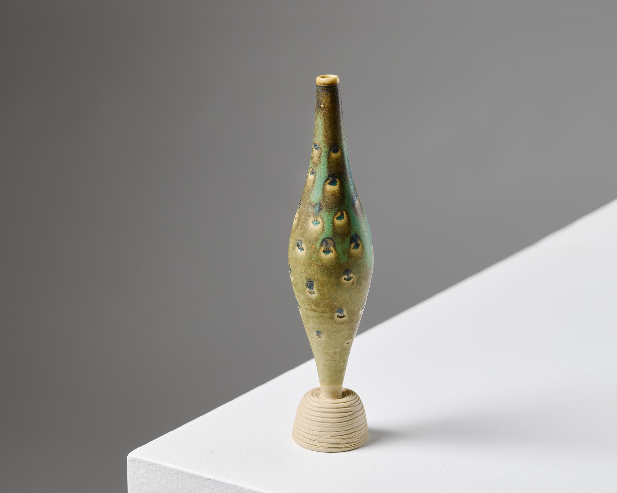 Vase 'Farsta'
Entworfen von Wilhelm Kåge für Gustavsbergs Studio
Schweden, 1950er Jahre