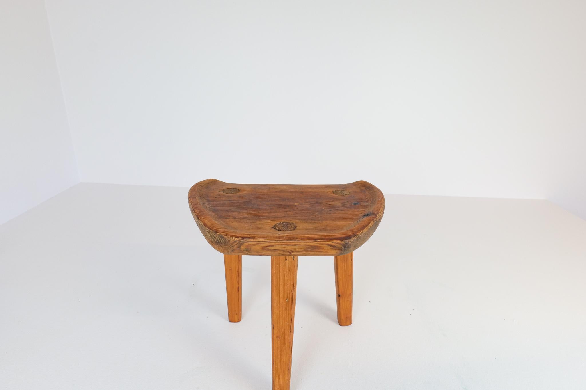 Swedish Stool in Pine, 1960s For Sale 4