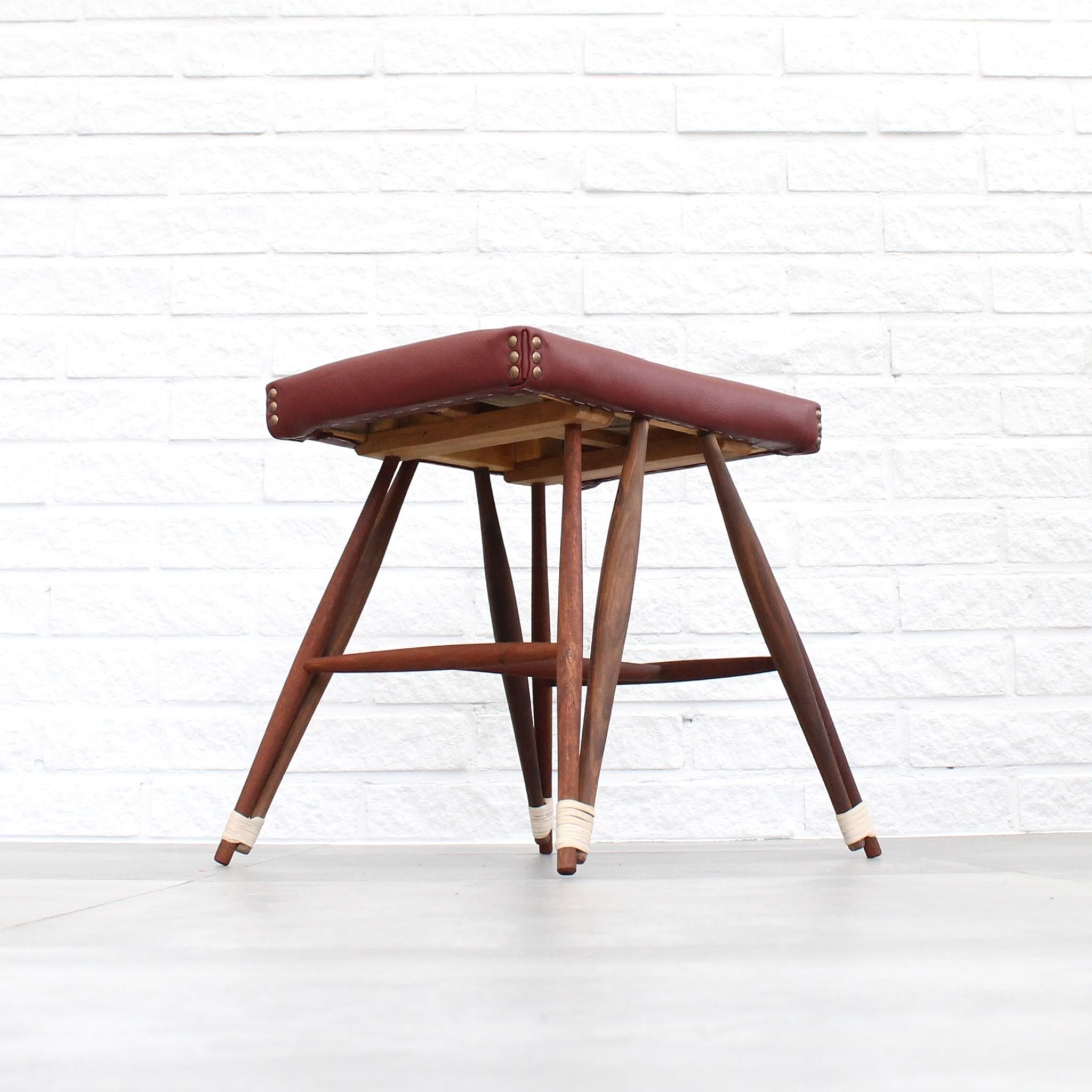 Swedish stool with eiffel base made from walnut and leather In Good Condition For Sale In Forserum, SE