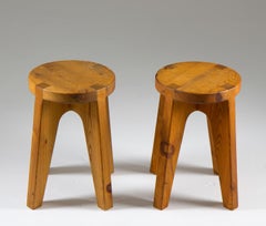 Schwedische Hocker aus Kiefer