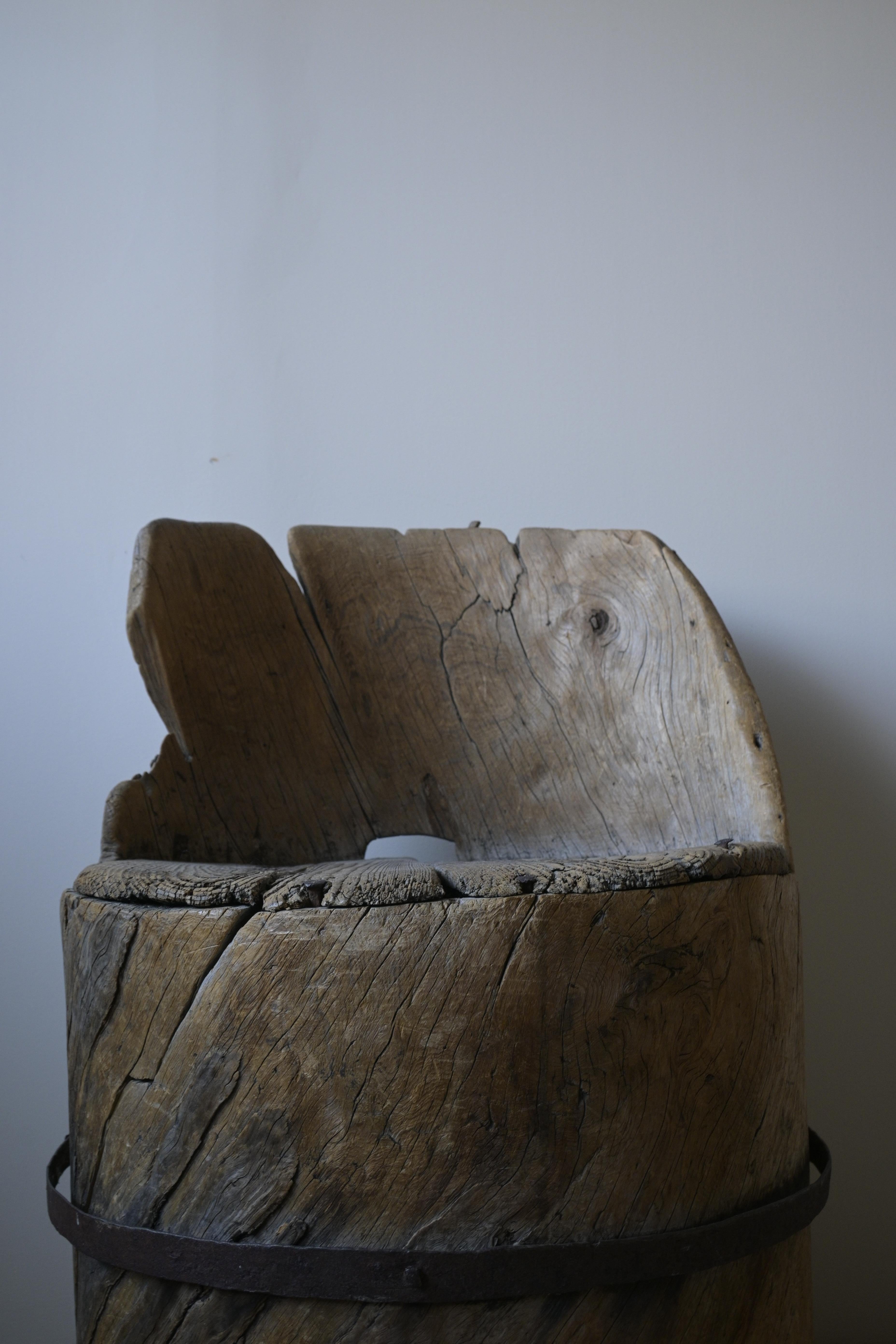 Exceptional Swedish Stump Chair ca 1650–1700

Crafted from driftwood sourced in Dalarna, Northern Sweden, this remarkable chair is made from a single pine log.
It features an extraordinary wood grain pattern and a patina that reflects centuries of
