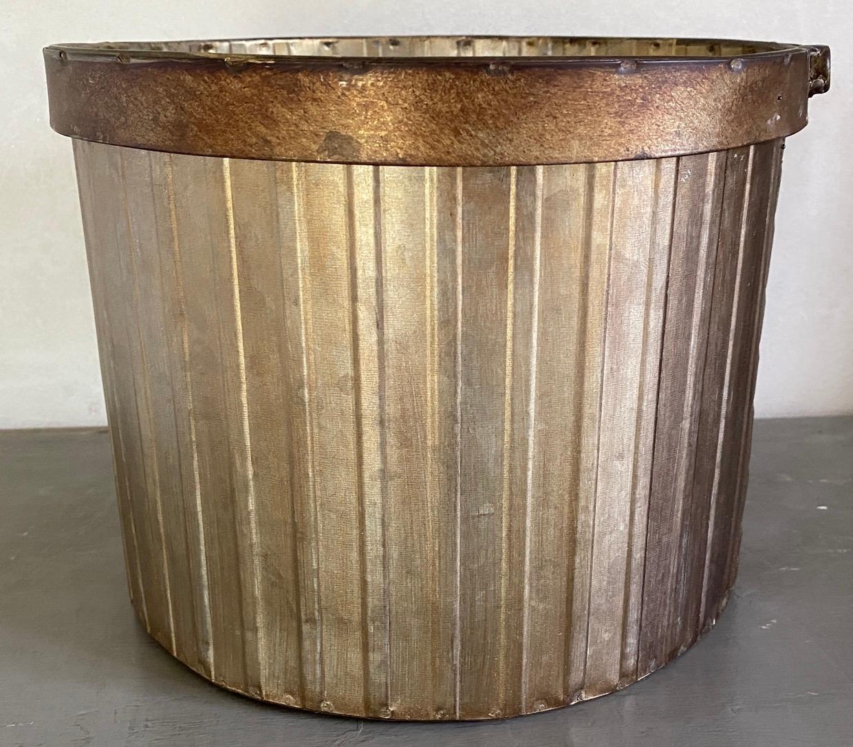 Swedish Style Gilt Edge Metal Wastebasket with Vintage Feel For Sale 2