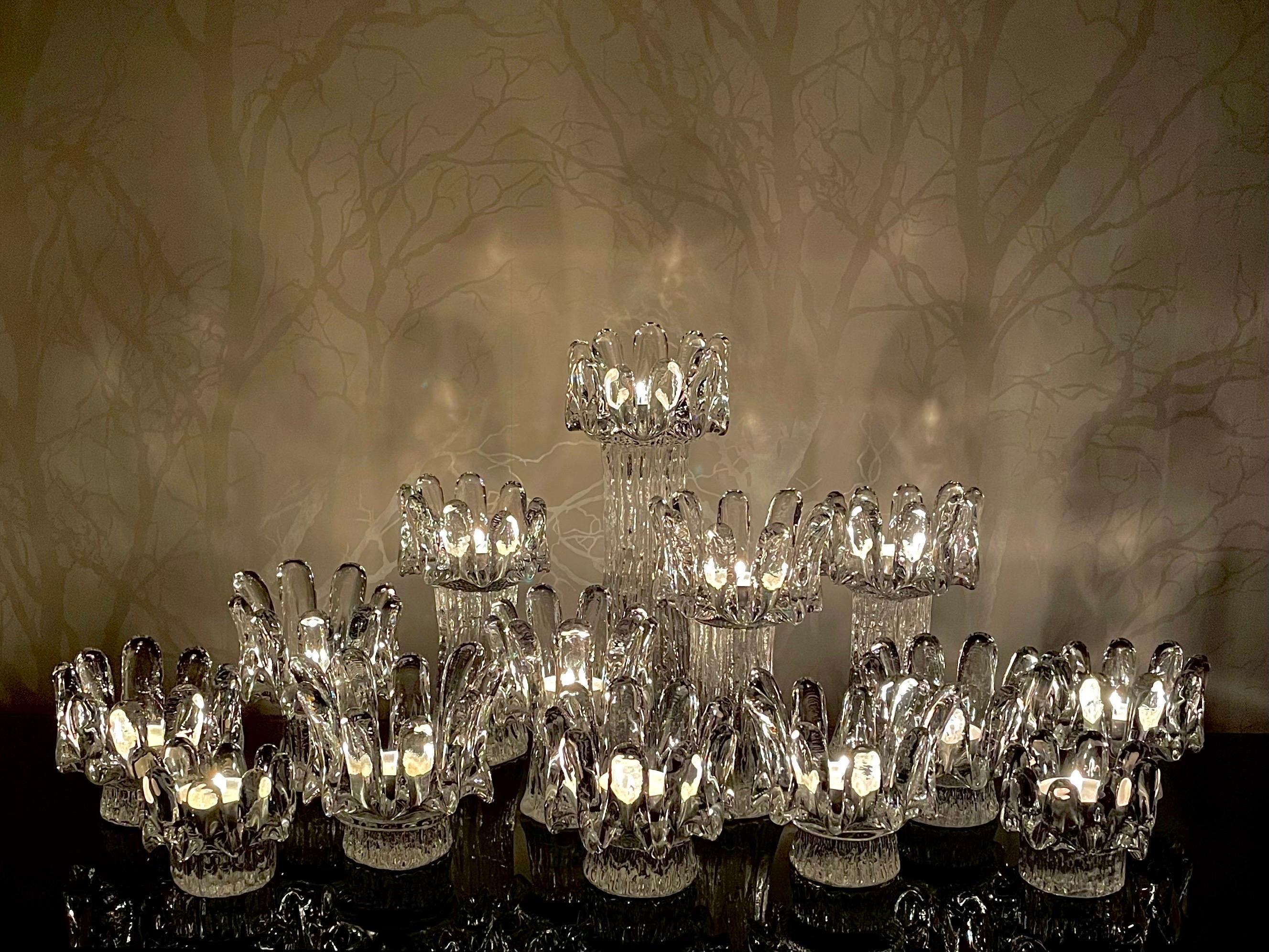 Fin du 20e siècle Collection de chandeliers en cristal Tournesol de Suède par Göran Wärff pour Kosta Boda en vente