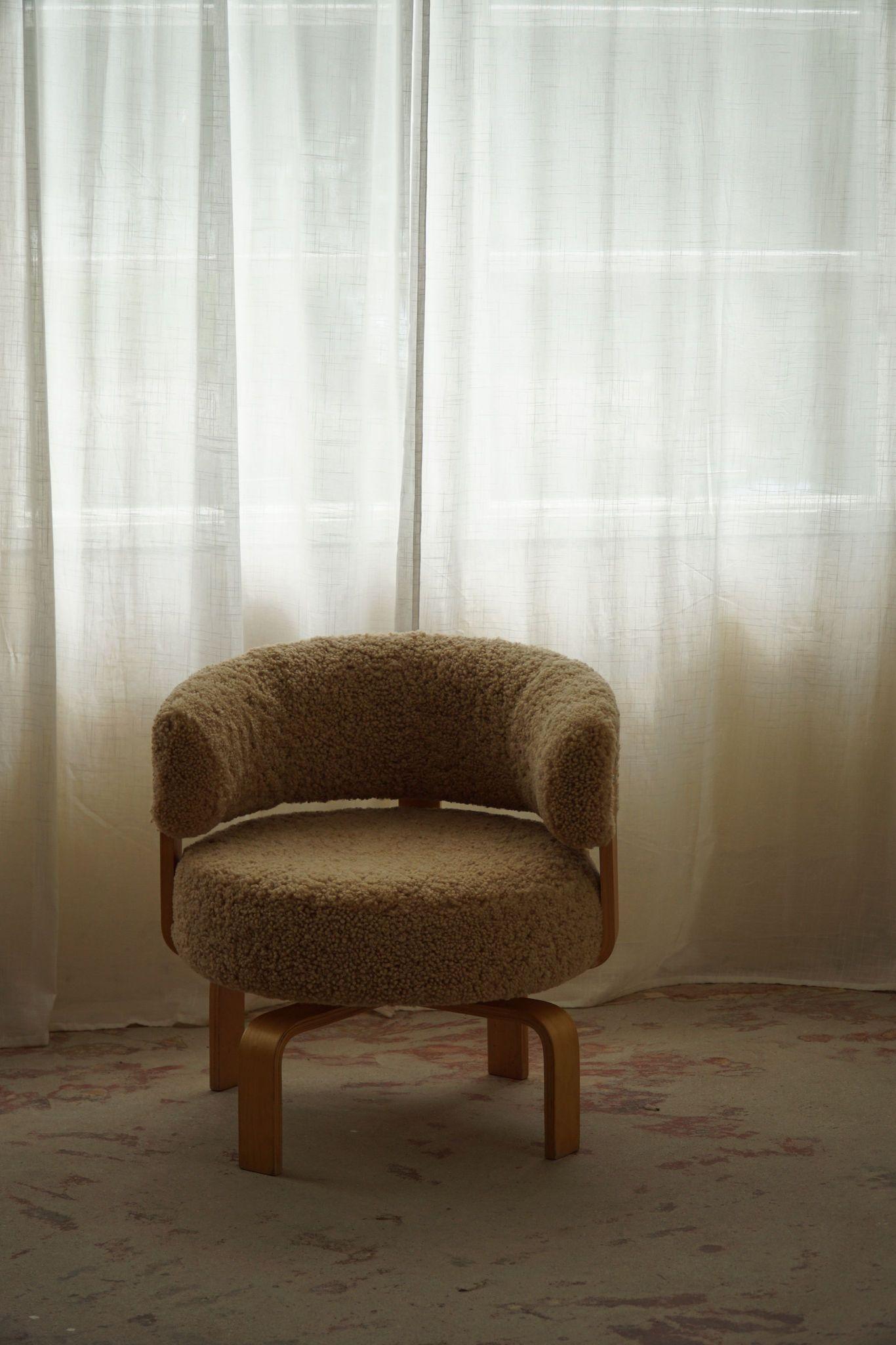 Lambskin Swedish Swivel Armchair in Beech & Lambswool by Carina Bengs, Model 