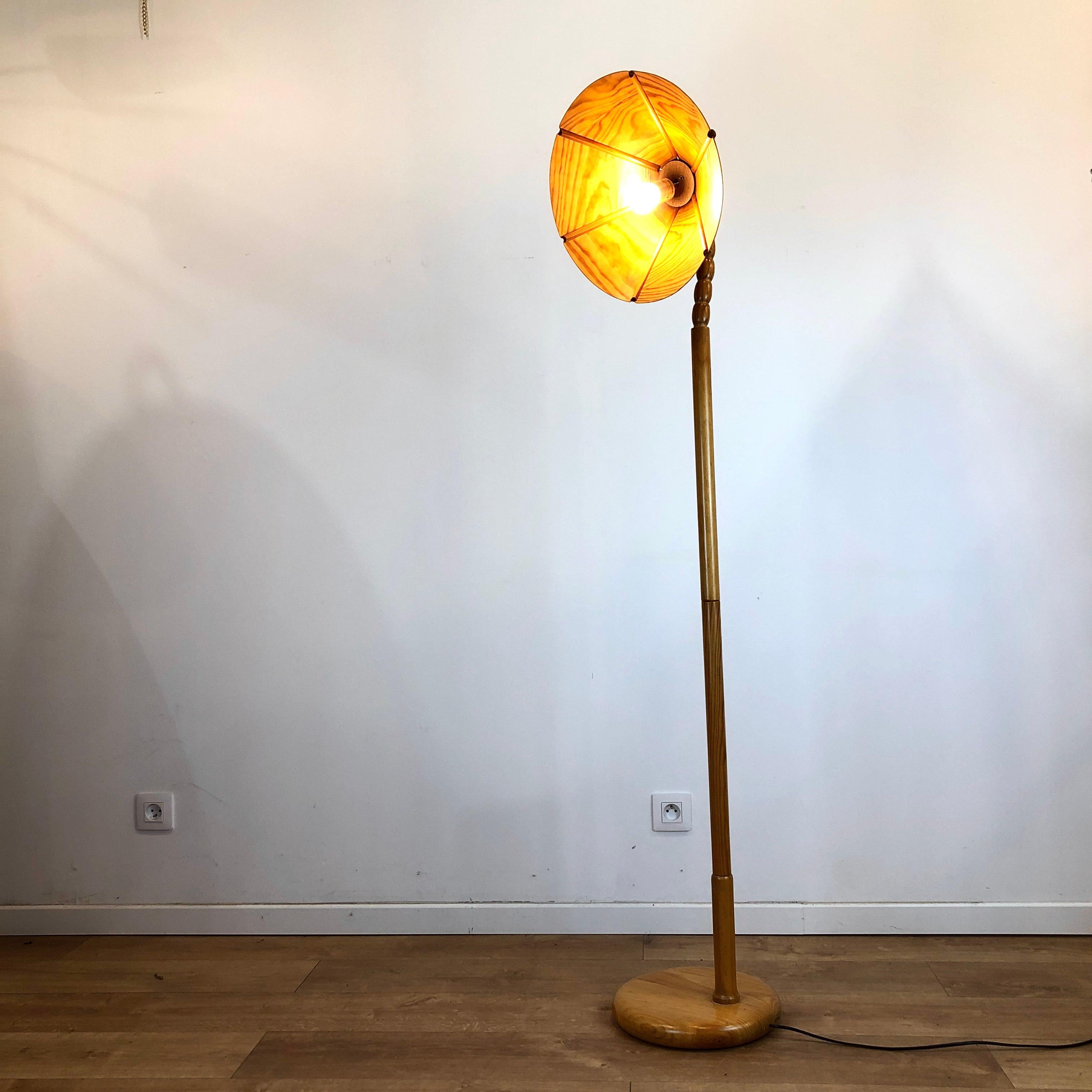 Swedish Taberluz Mid-Century Floor Lamp In Good Condition For Sale In LYON, FR