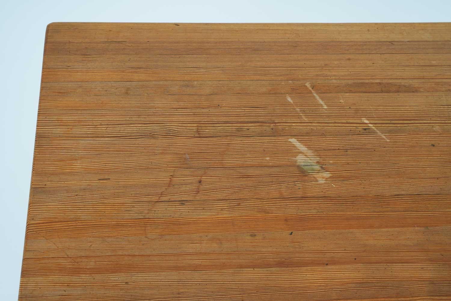 Pin Table suédoise en pin massif en vente