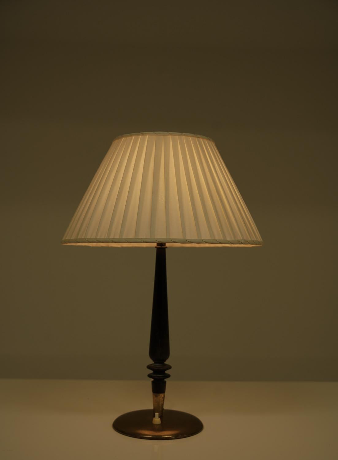 Swedish Table Lamp by Nordiska Kompaniet For Sale 1
