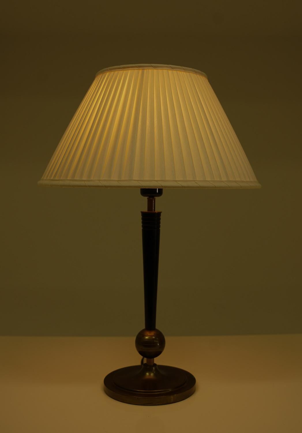 Swedish Table Lamp from Böhlmarks, 1930s For Sale 1