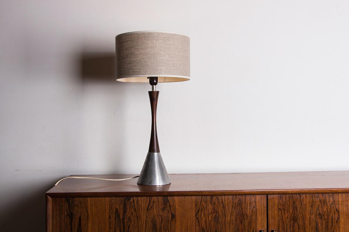 Swedish table lamp in Aluminum, Rosewood and Bakelite by Bergboms 1960. For Sale 3