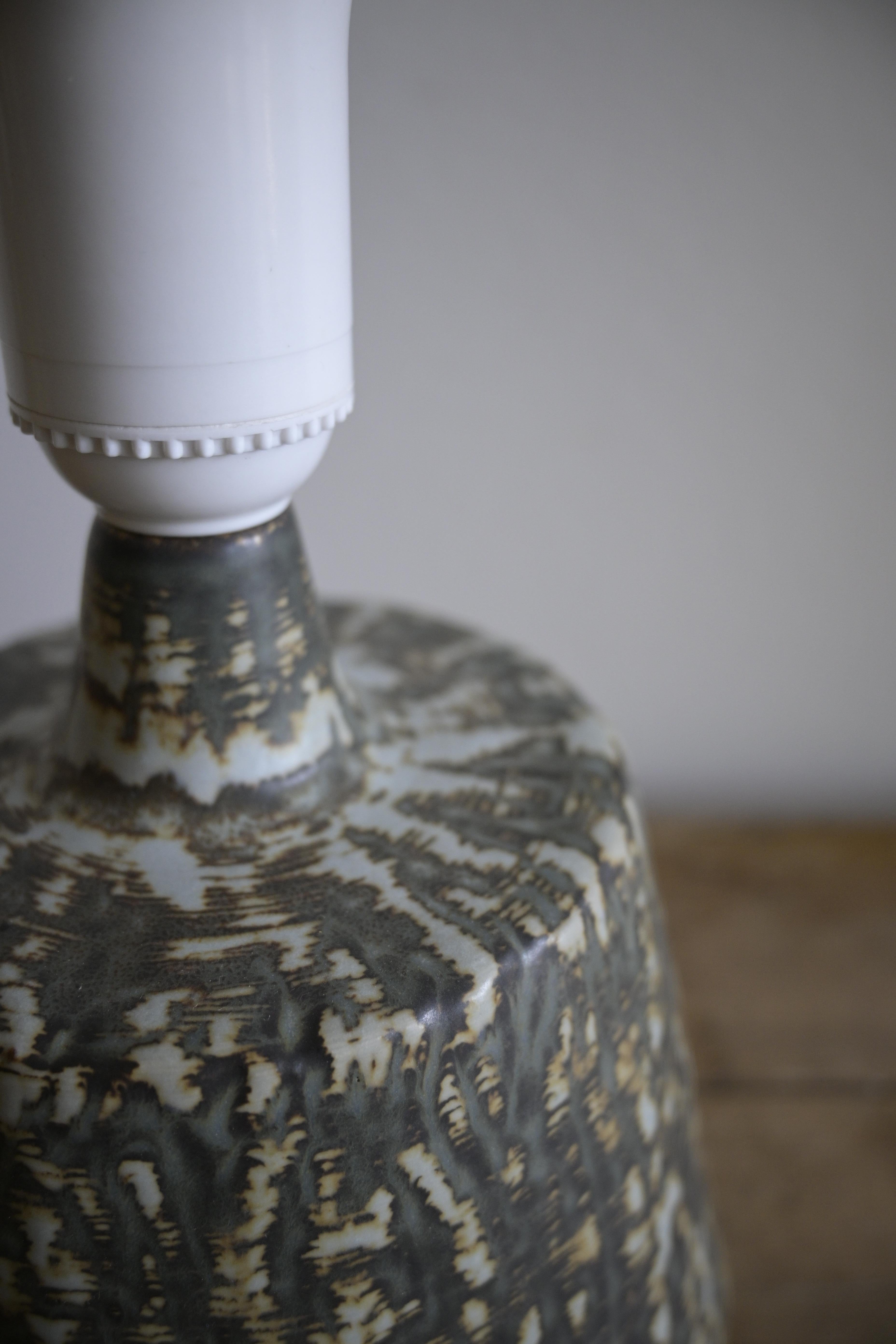 Stoneware Swedish Table 'Rubus' Lamp by Gunnar Nylund, Rörstrand ca 1940-50 For Sale