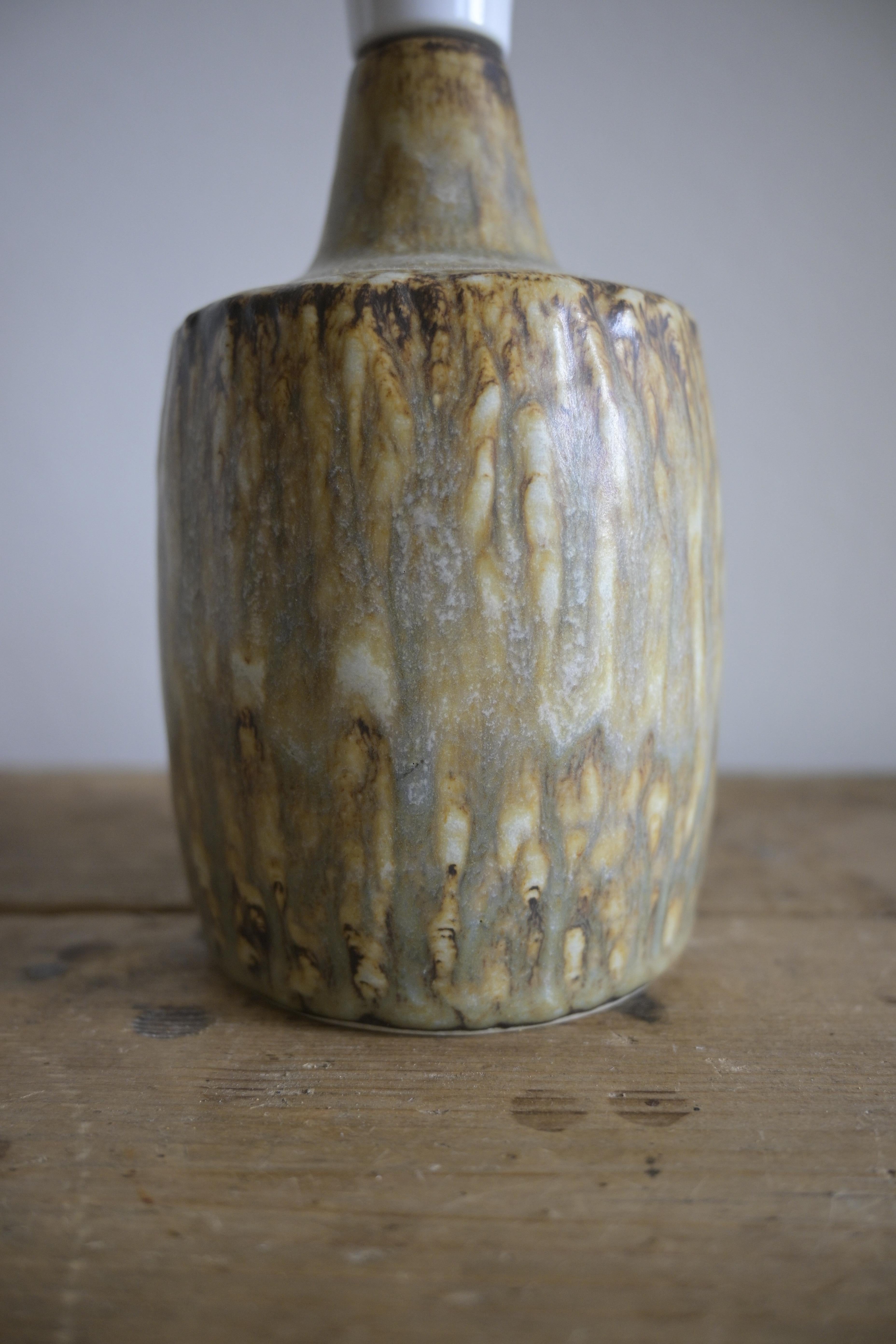 Swedish Table 'Rubus' Lamp by Gunnar Nylund, Rörstrand ca 1940-50 For Sale 1