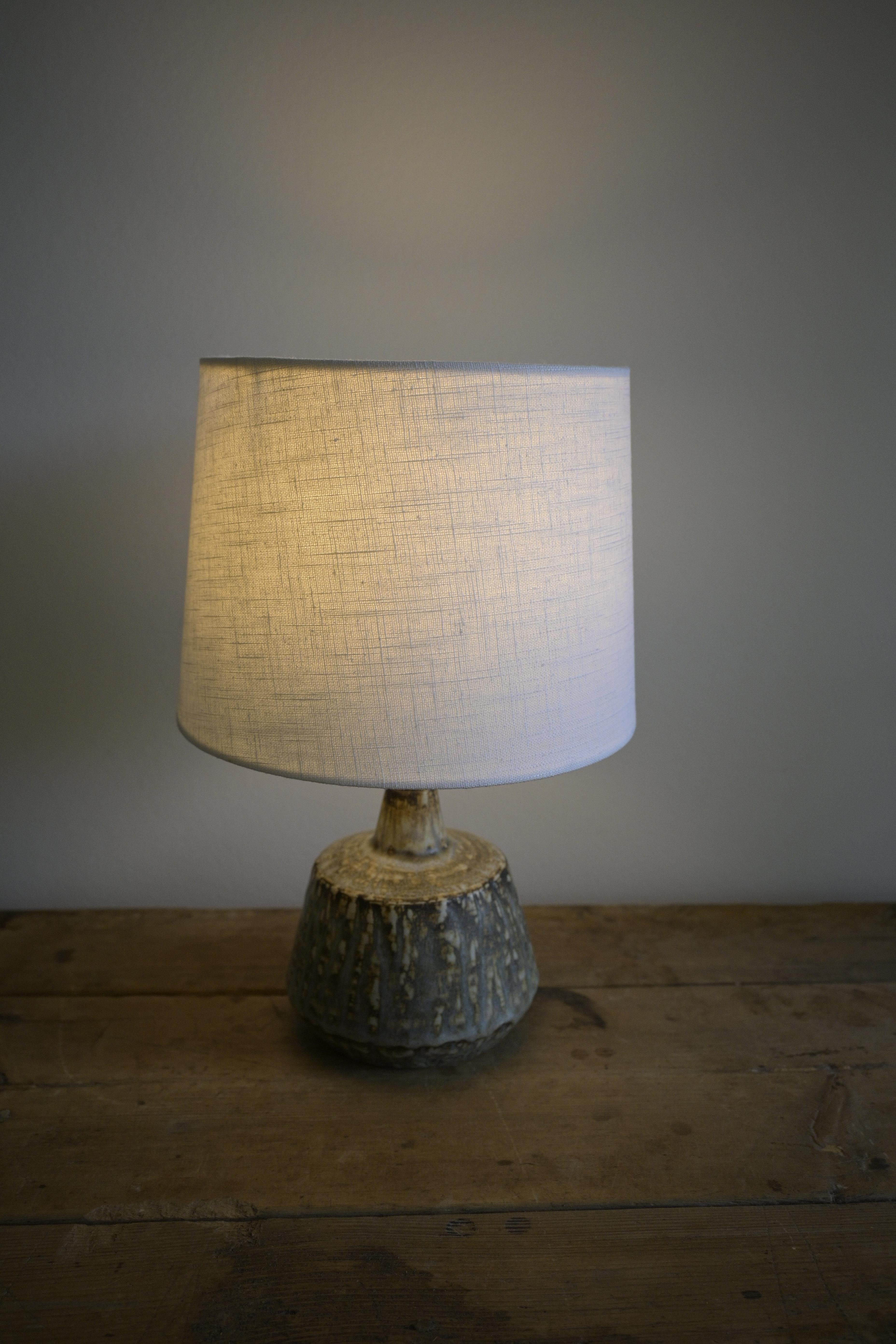 Lampe de table suédoise 'Rubus' par Gunnar Nylund, Rörstrand ca 1940-50 en vente 2