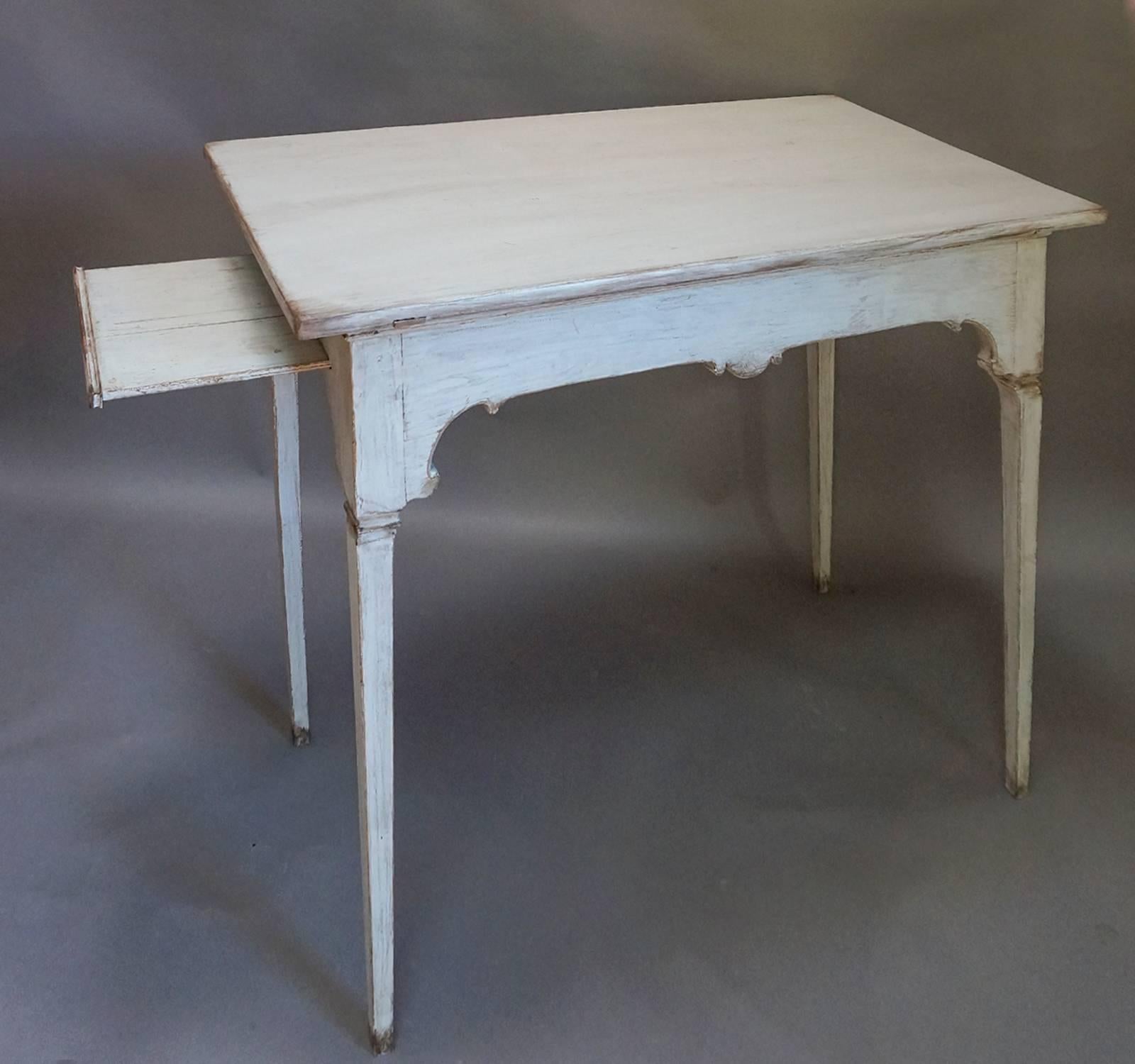 Gustavian Swedish Tea Table with Candle Slides