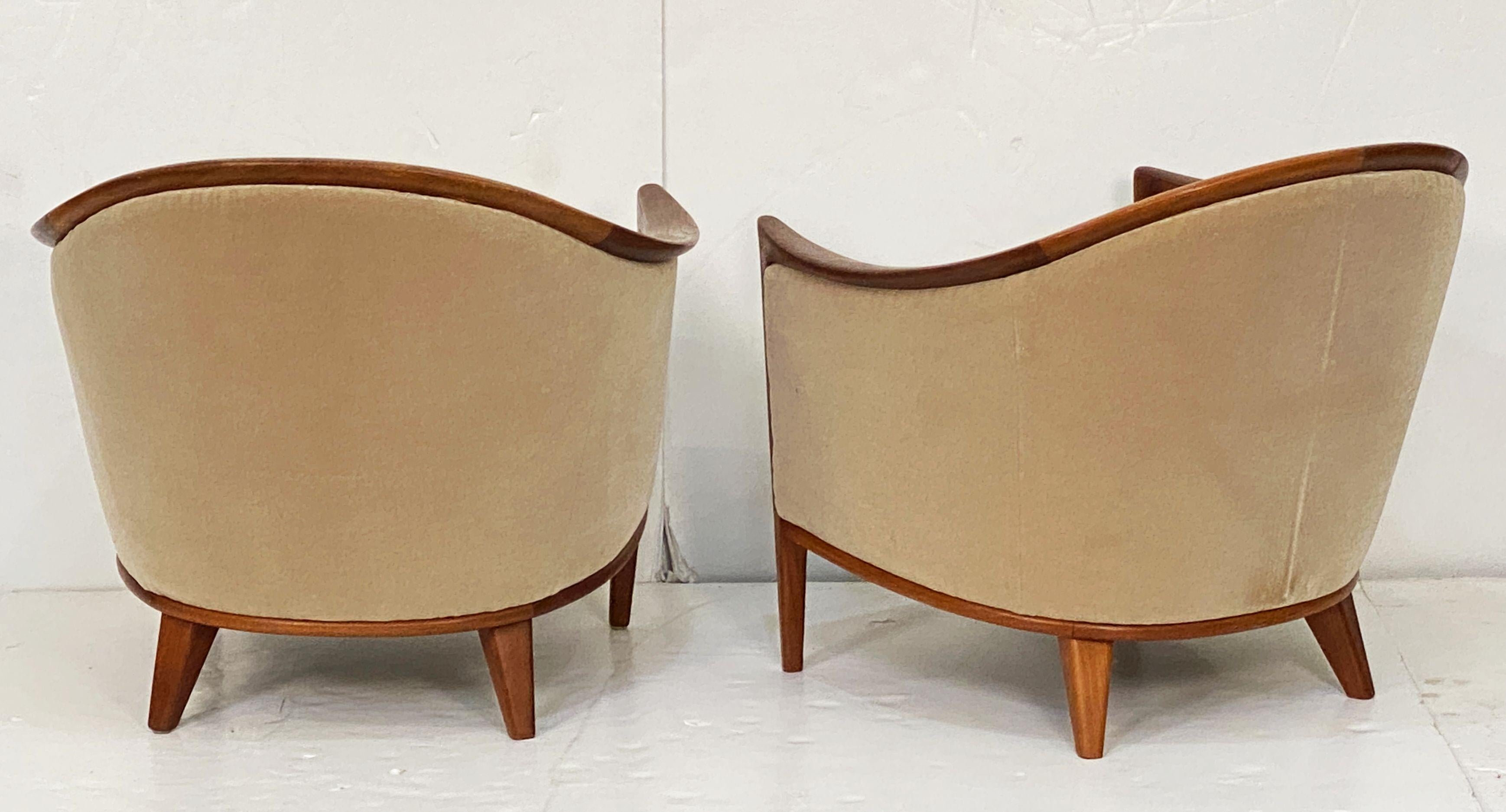 Patiné Fauteuils club ou de salon suédois en teck par Bertil Fridhagen, deux disponibles en vente