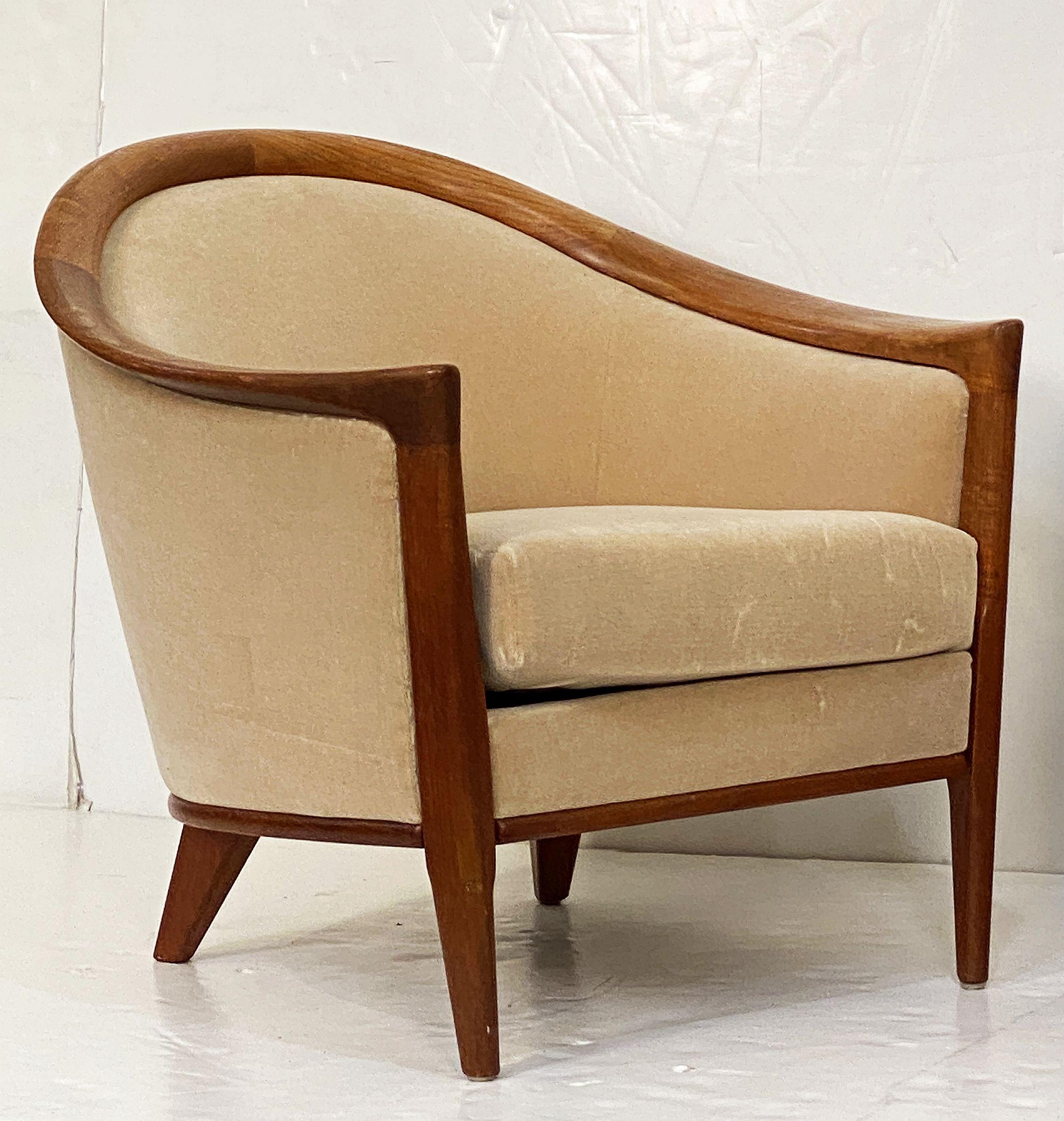 Fauteuils club ou de salon suédois en teck par Bertil Fridhagen, deux disponibles Bon état - En vente à Austin, TX