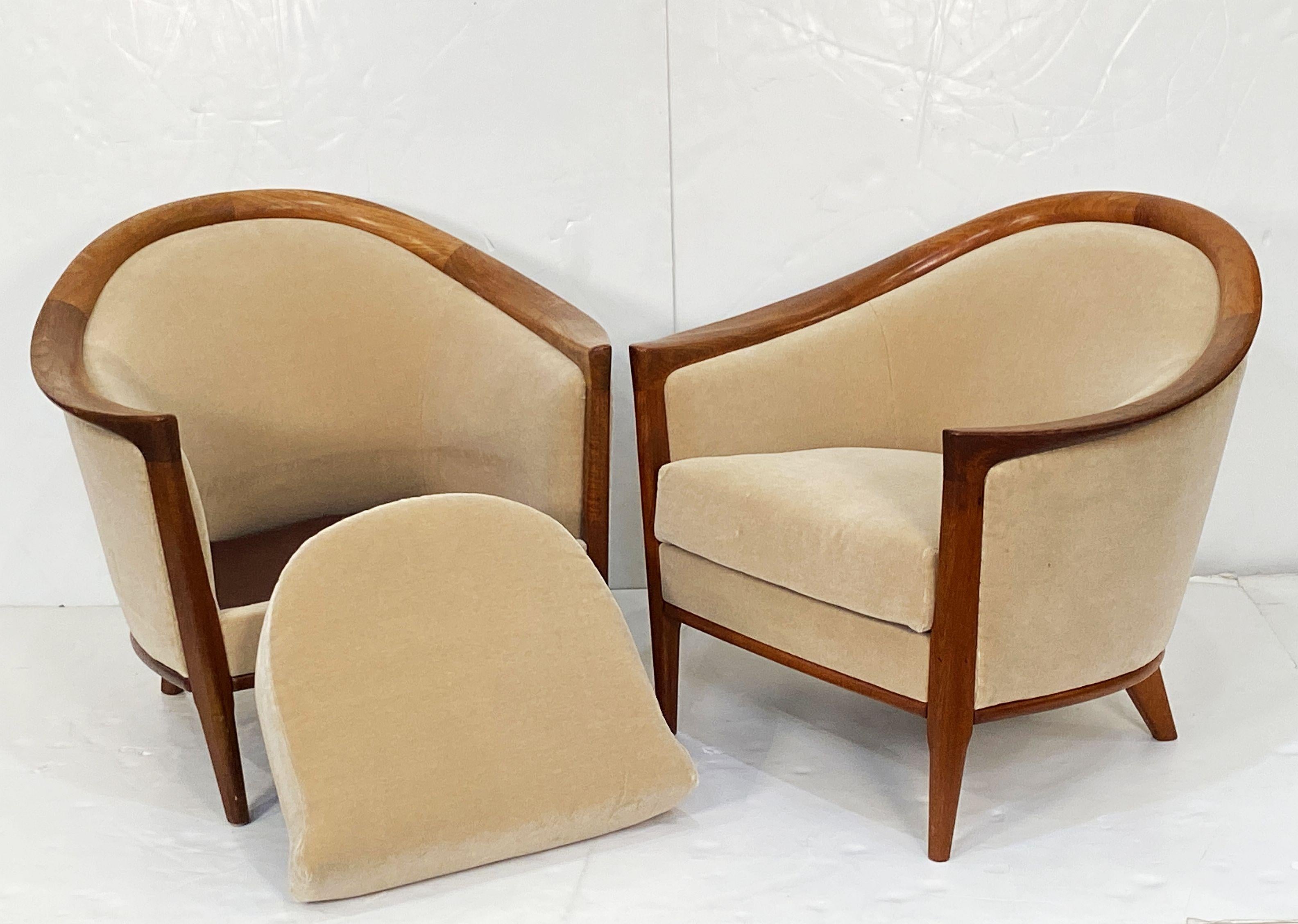 Tissu d'ameublement Fauteuils club ou de salon suédois en teck par Bertil Fridhagen, deux disponibles en vente