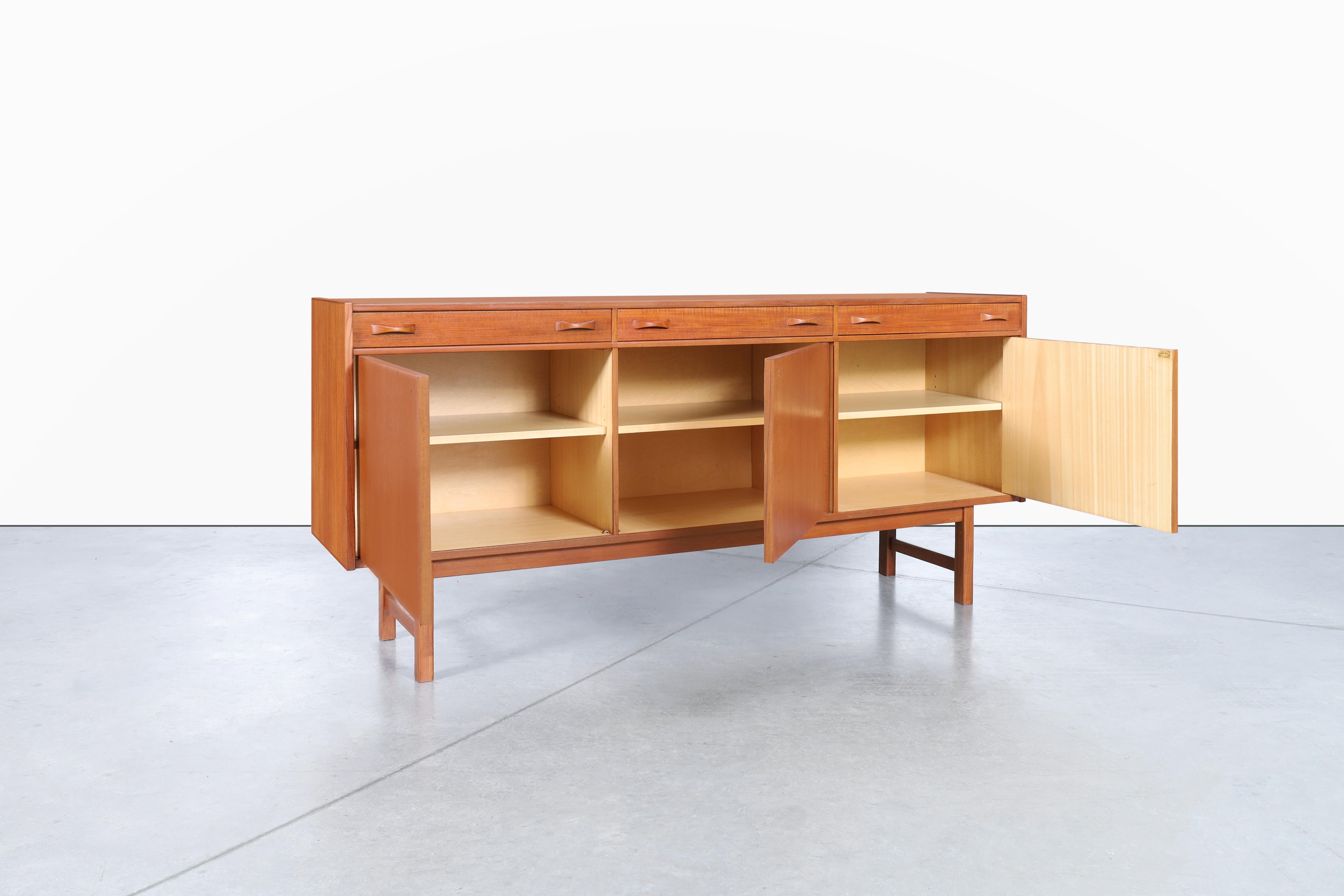 Swedish Teak Credenza by Tage Olofsson for Ulferts Mobler For Sale 1