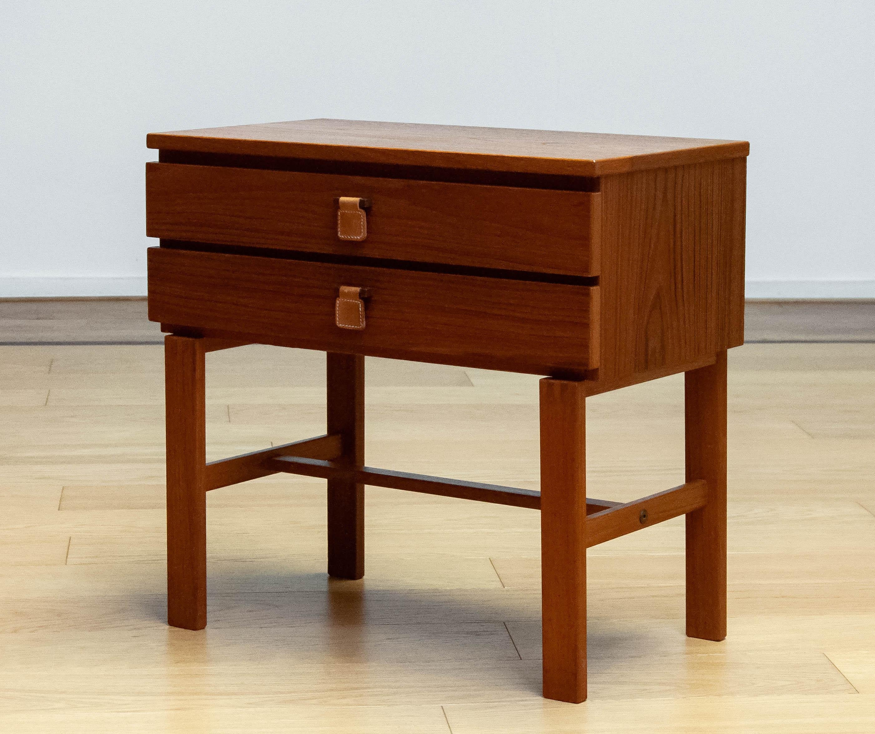 Ensemble / Coffre en teck suédois avec miroir assorti 