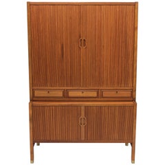 Cabinet de jalousie en teck suédois par Carl-Axel Acking pour Bodafors:: 1950s