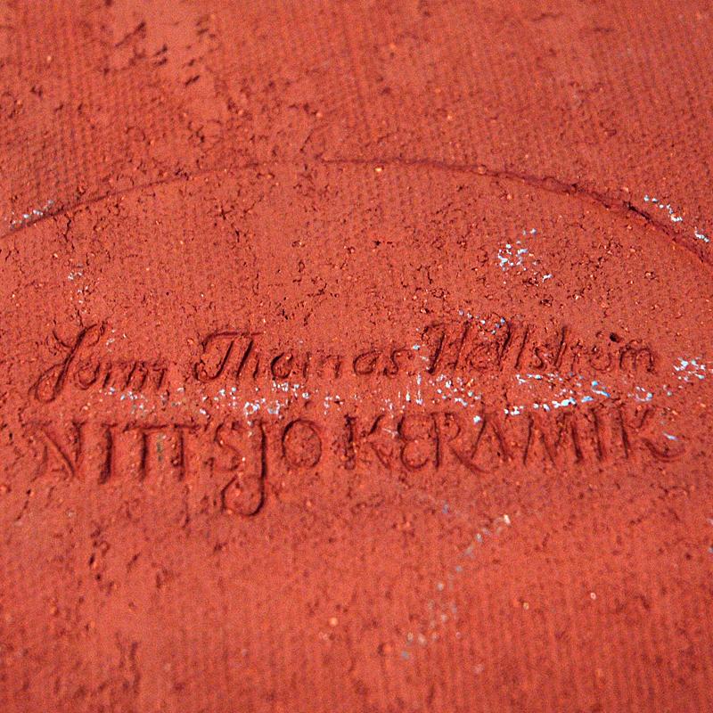 Swedish Terracotta Vintage Plate by Thomas Hellström for Nittsjö Keramik, 1960s In Good Condition For Sale In Stockholm, SE