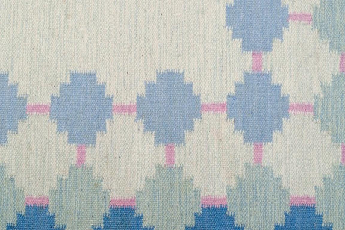 Scandinavian Modern Swedish textile artist. Handwoven wool carpet in Rölakan technique. Ca 1970 For Sale