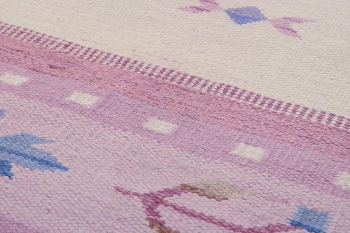 Diseñadora textil sueca. Alfombra de pura lana. Técnica Rölakan. en Excelente estado para la venta en Copenhagen, DK
