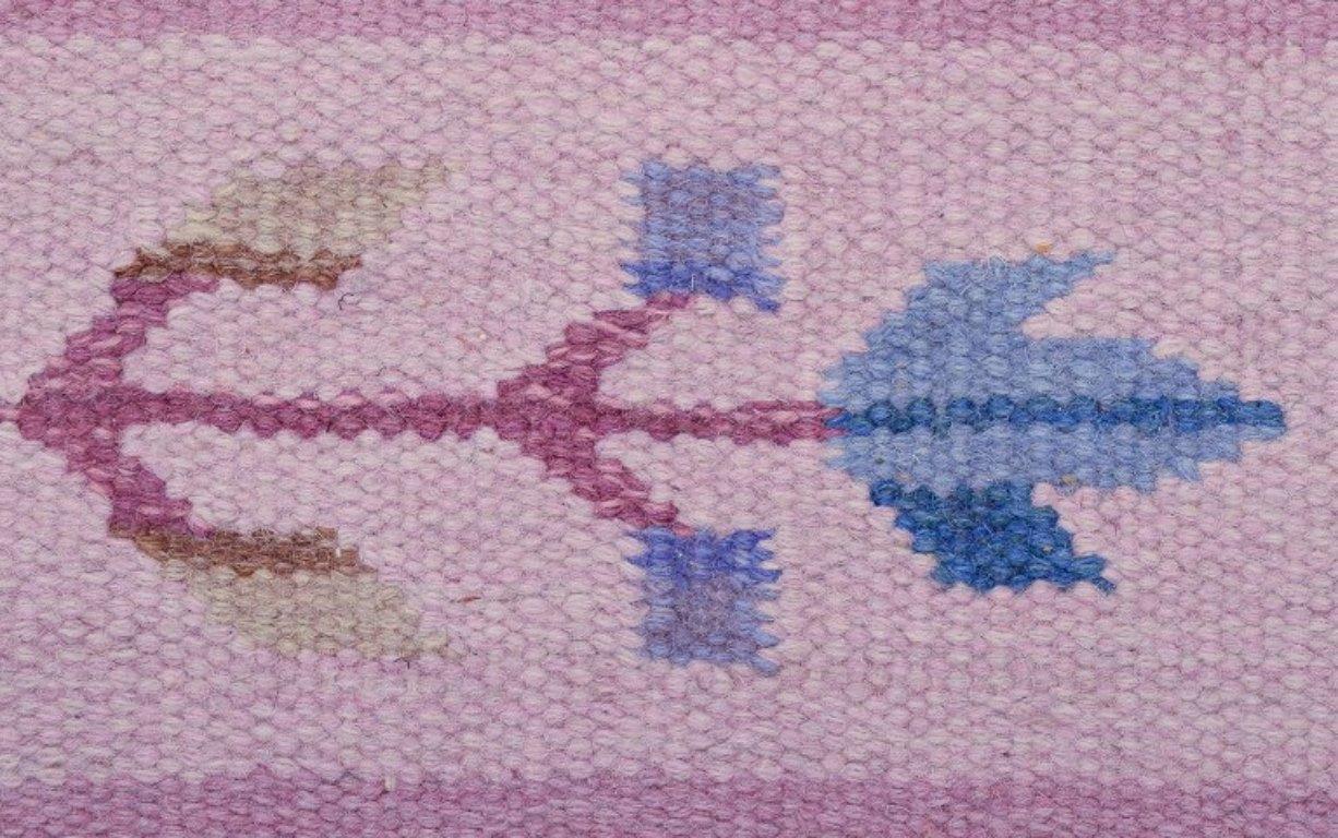 Diseñadora textil sueca. Alfombra de pura lana. Técnica Rölakan. siglo XX en venta