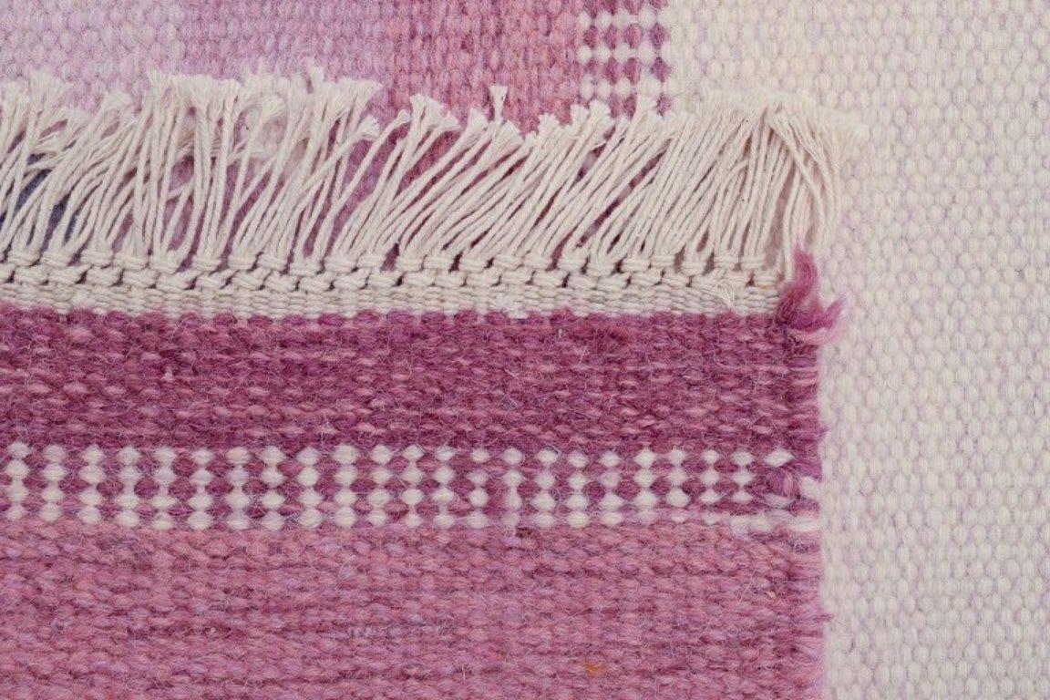 Diseñadora textil sueca. Alfombra de pura lana. Técnica Rölakan. Lana en venta