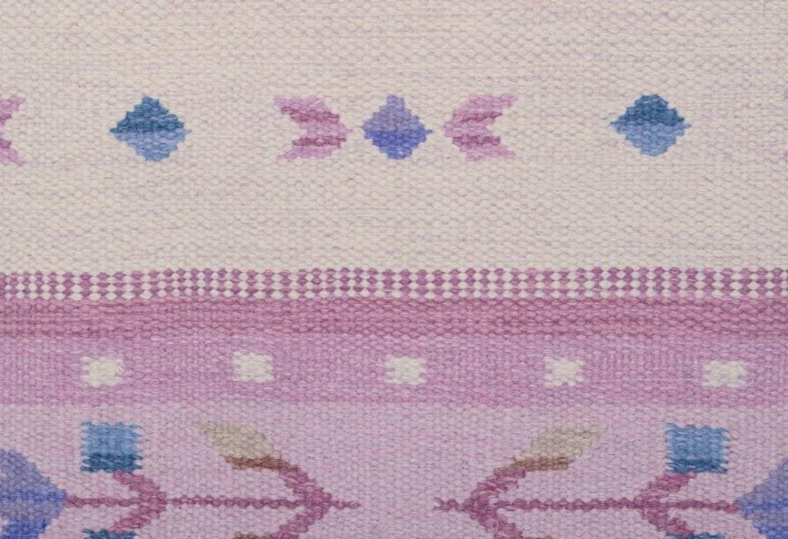 Diseñadora textil sueca. Alfombra de pura lana. Técnica Rölakan. en venta 1