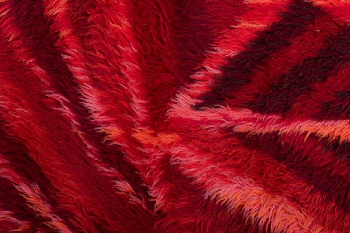 Swedish textile designer. Handmade rya carpet of pure cotton. In Excellent Condition For Sale In Copenhagen, DK