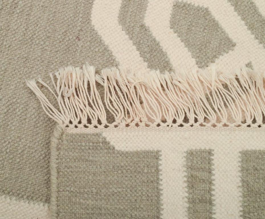 Swedish textile designer. Large handwoven carpet in pure wool. Late 20th C. For Sale 1
