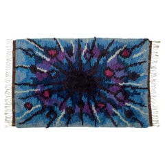 Swedish textile designer. Rya carpet of pure cotton. Blue and violet colors.