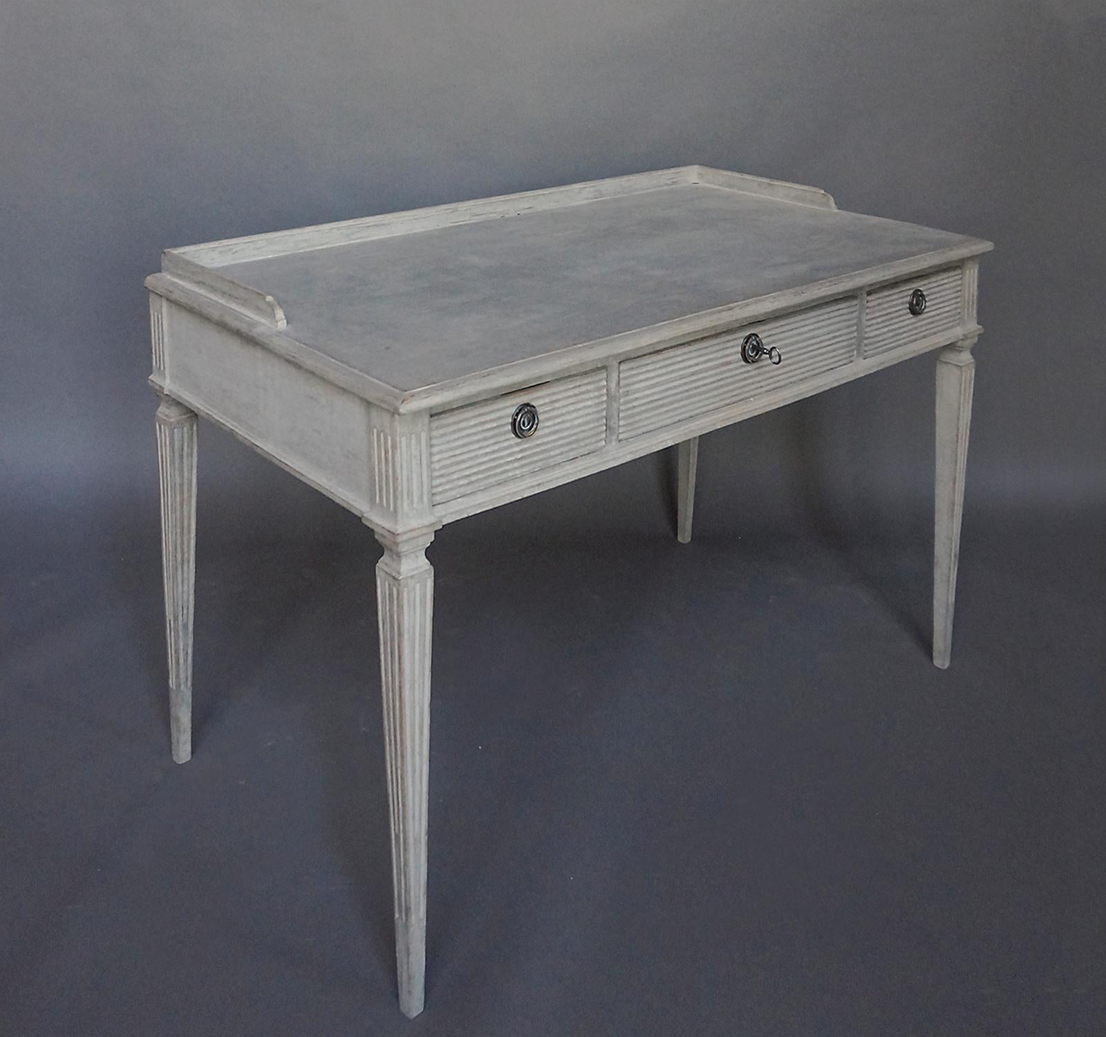Swedish Three-Drawer Writing Table In Good Condition In Great Barrington, MA